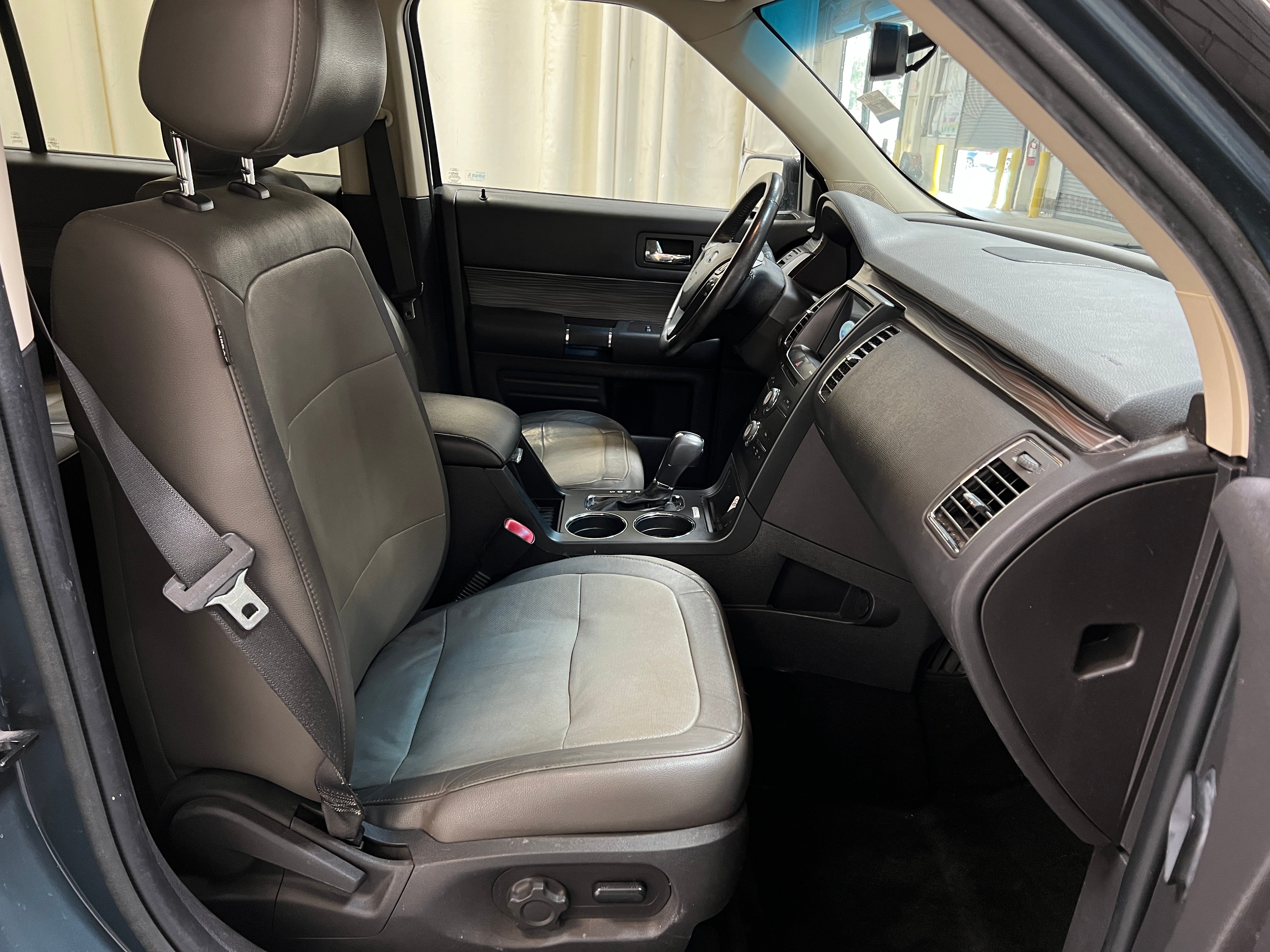 2016 Ford Flex SEL 2