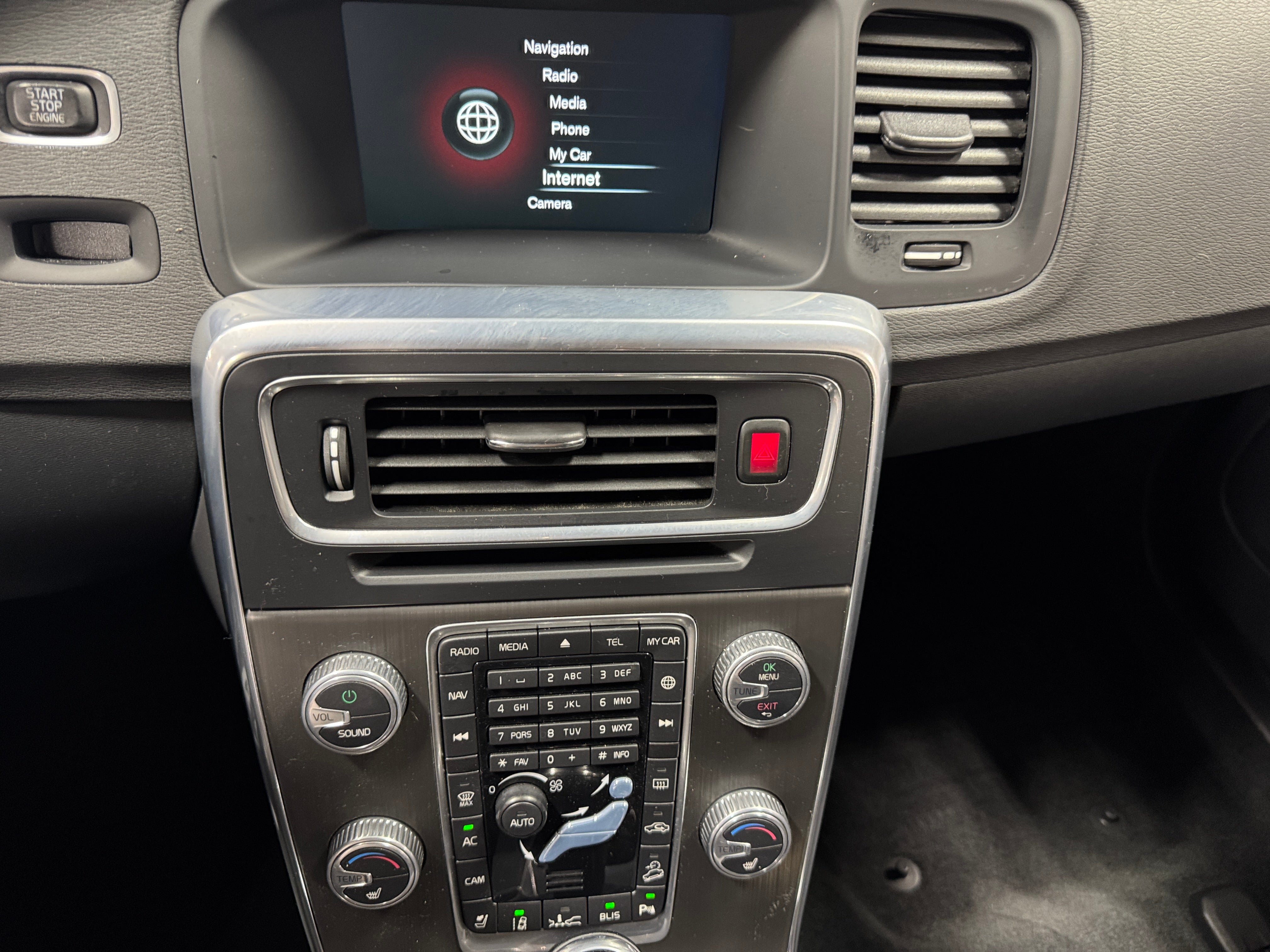2016 Volvo V60 T5 3