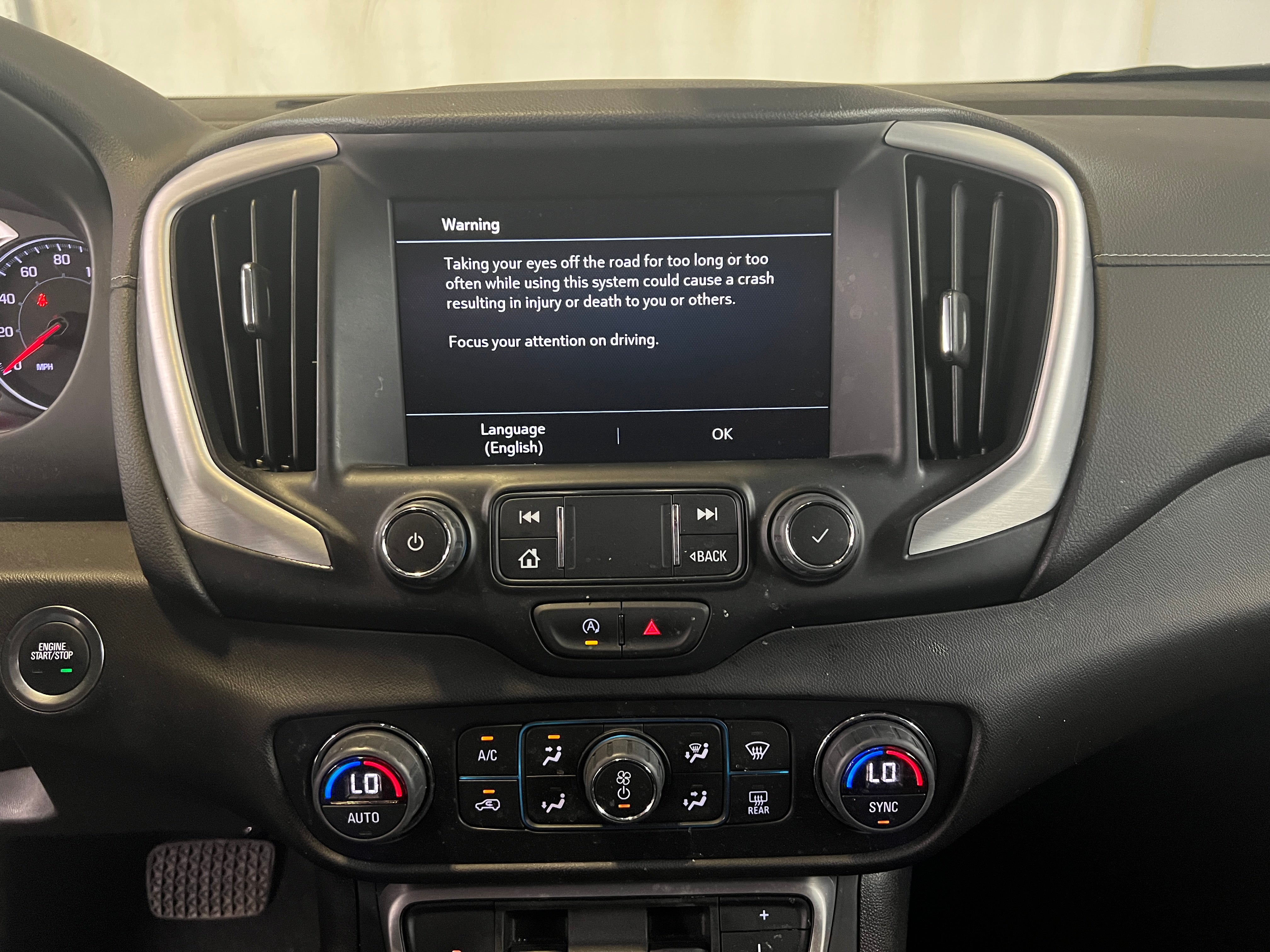 2024 GMC Terrain SLT 3