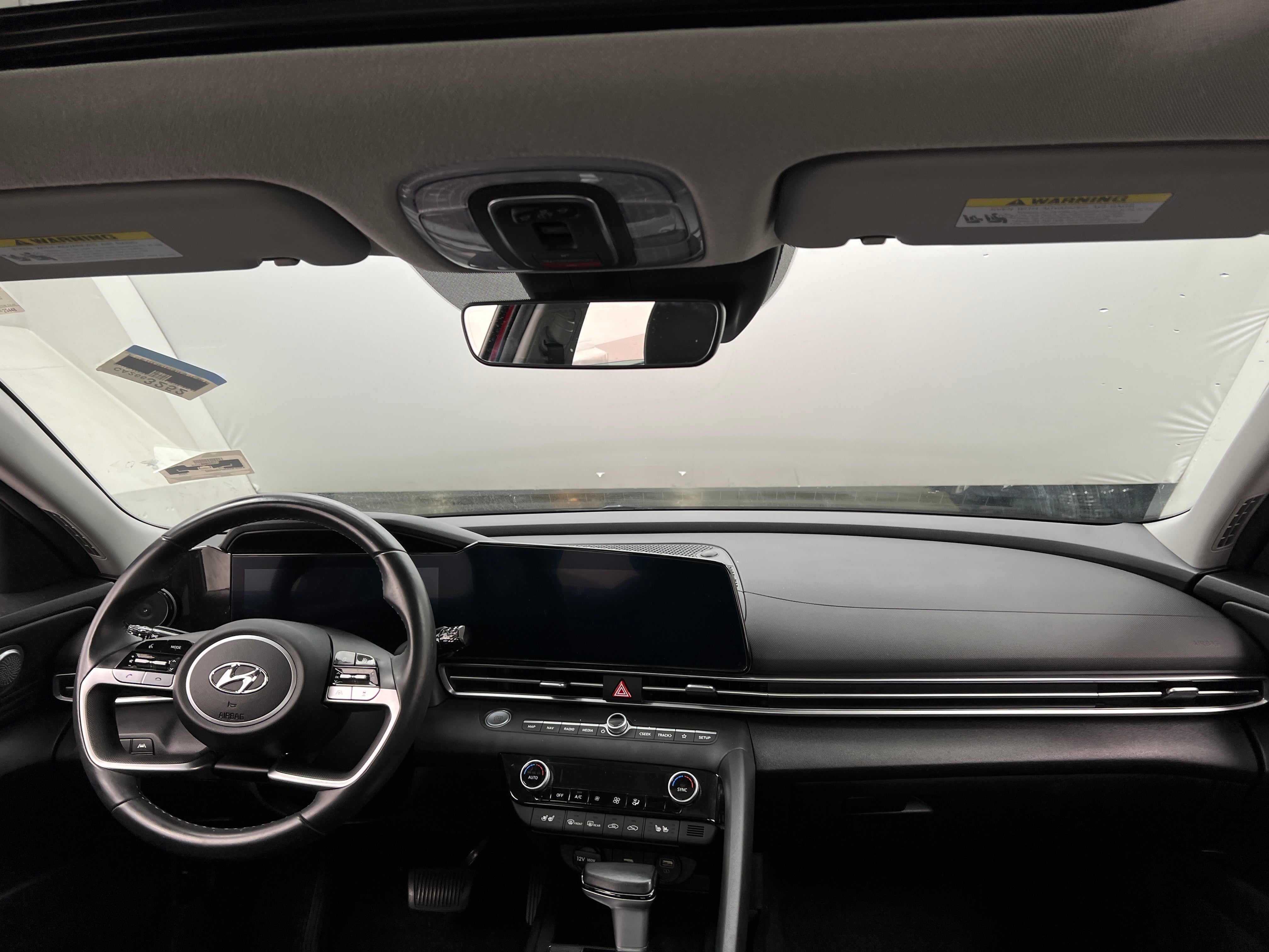 2023 Hyundai Elantra Limited Edition 2
