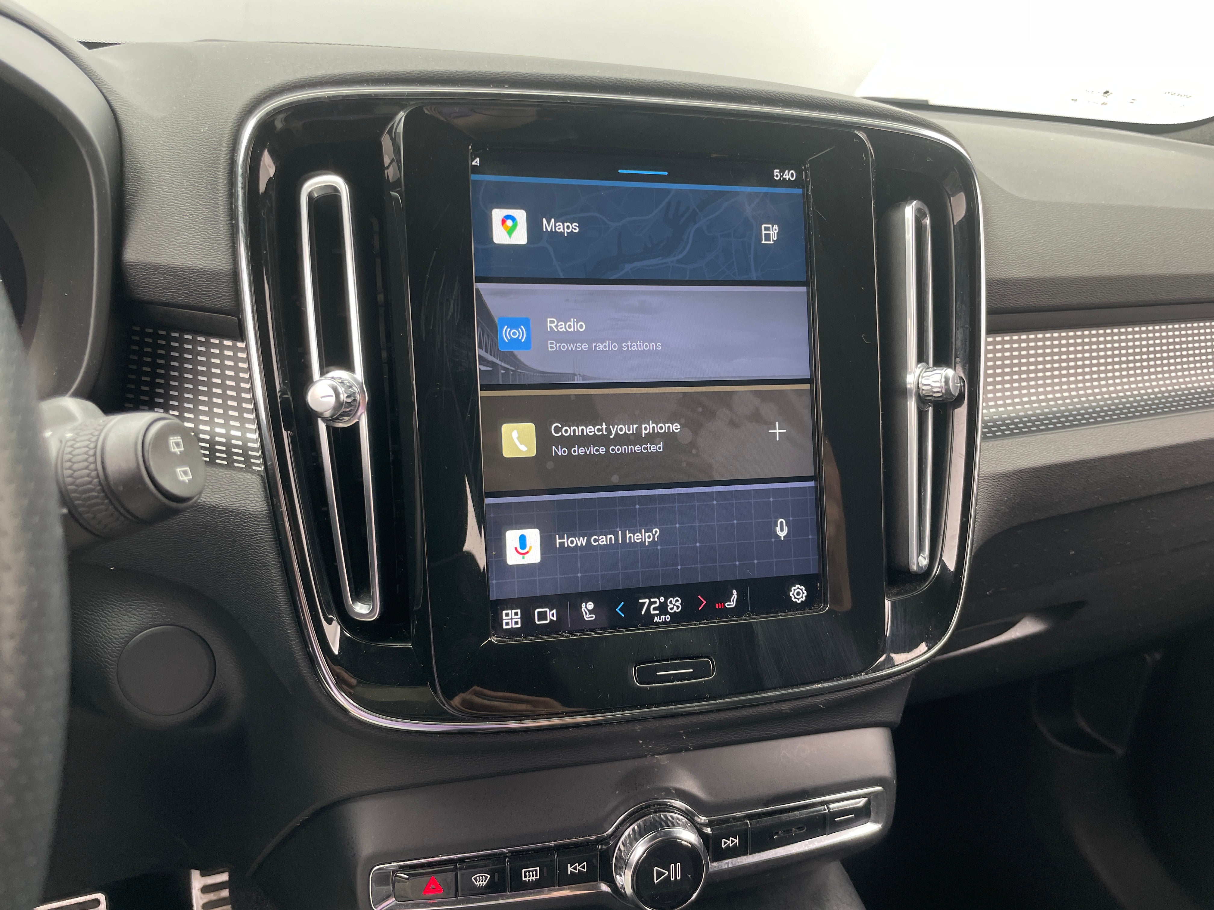 2021 Volvo XC40 Recharge Core 3