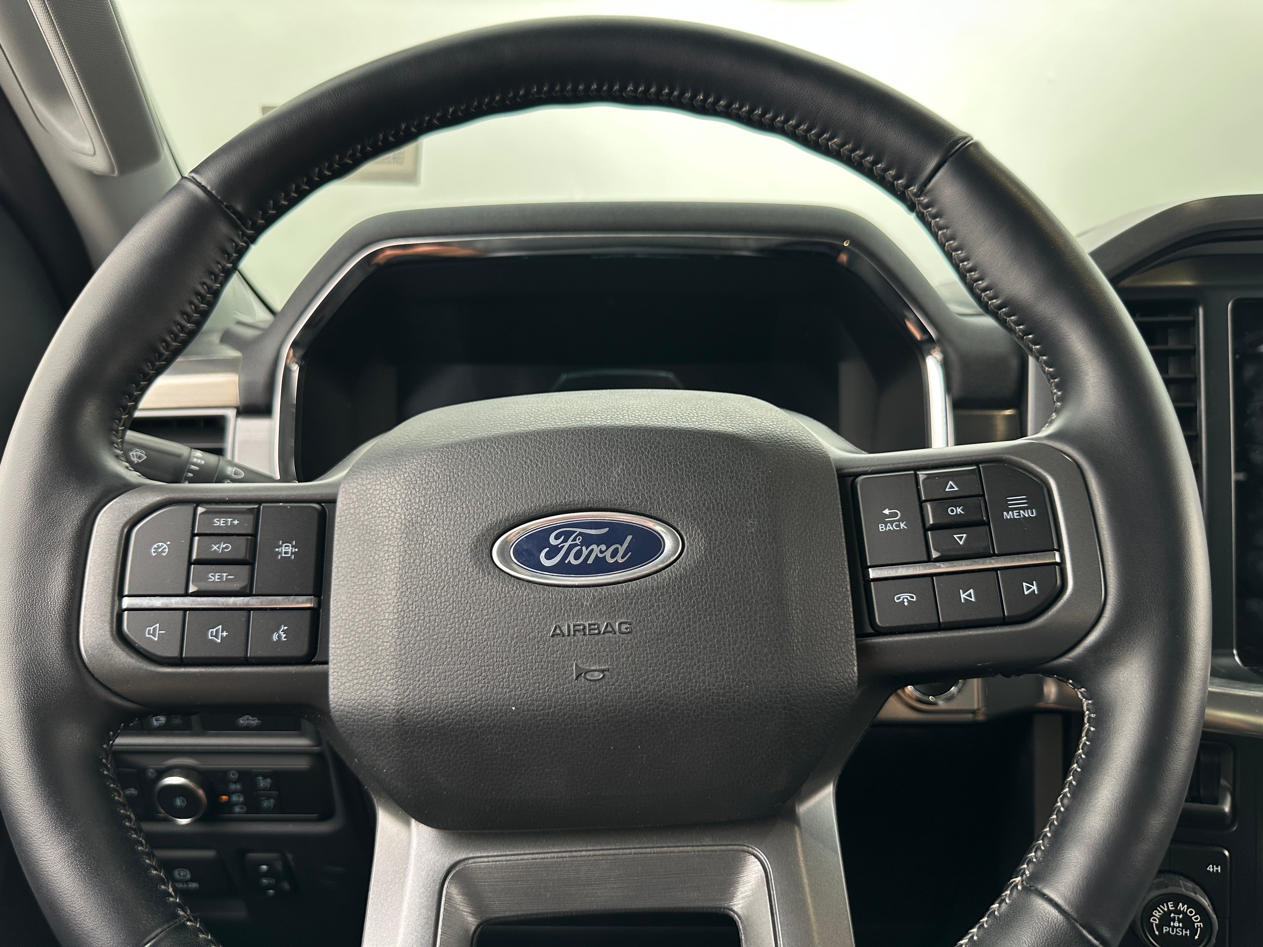 2022 Ford Econoline E-150 4