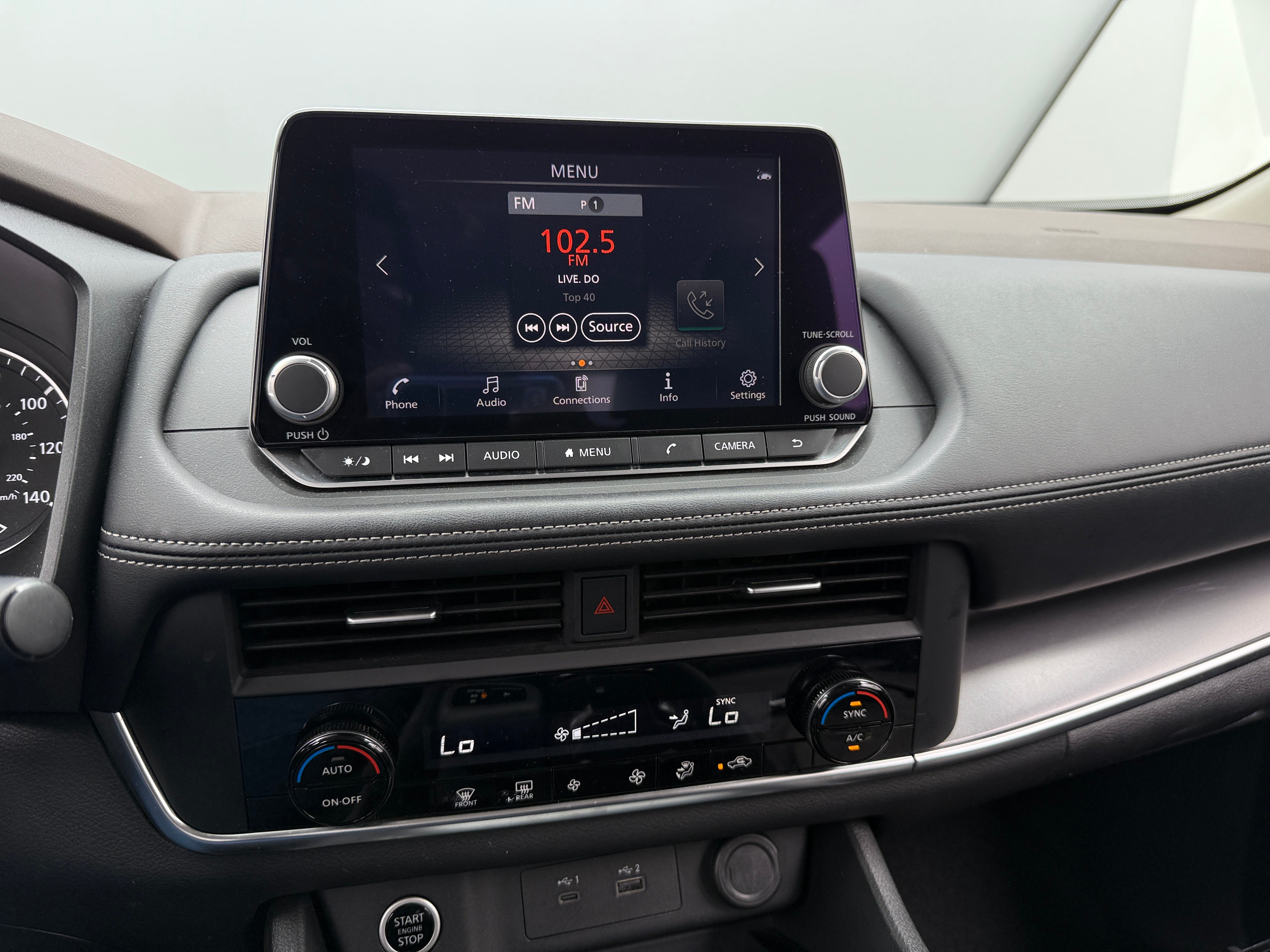 2023 Nissan Rogue SV 4