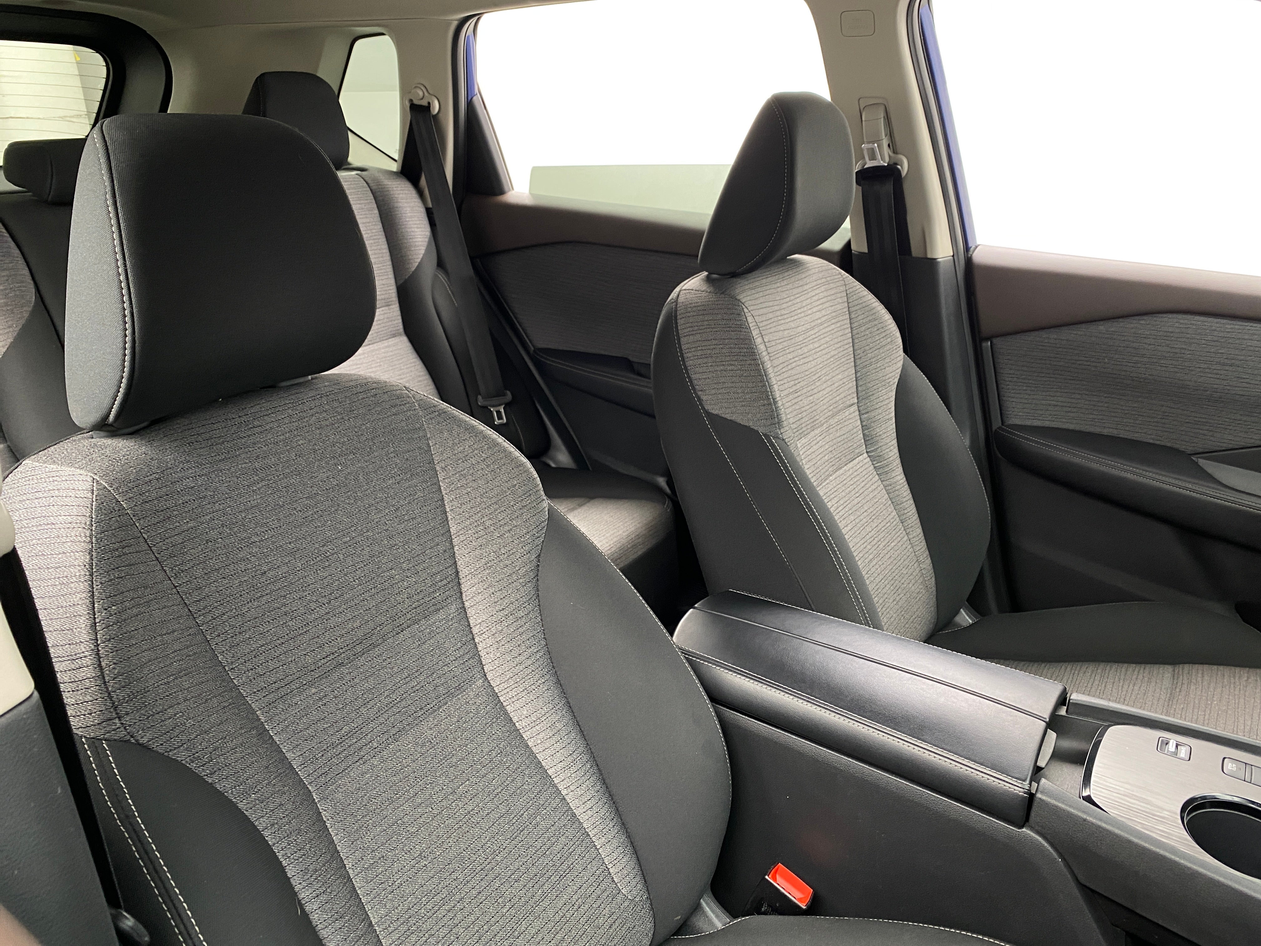 2023 Nissan Rogue SV 2