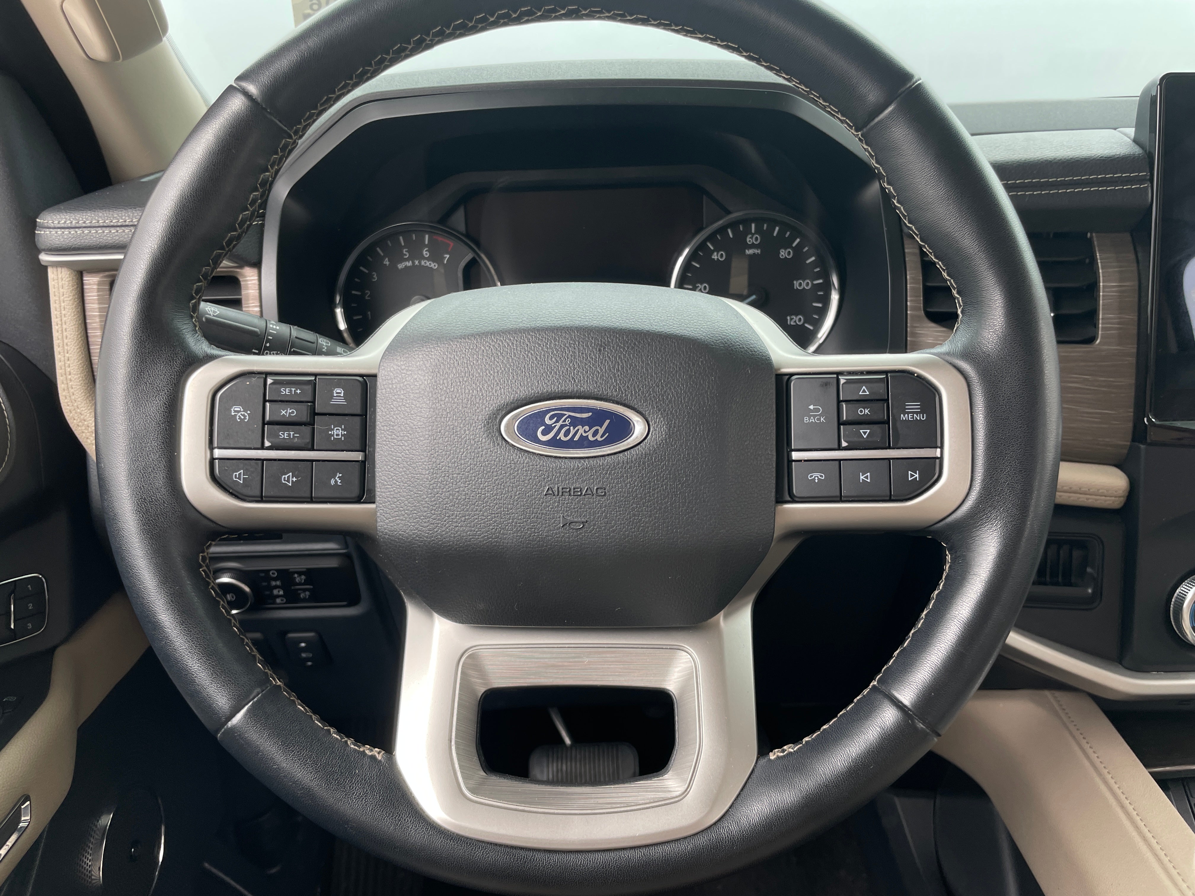 2023 Ford Expedition Limited 4