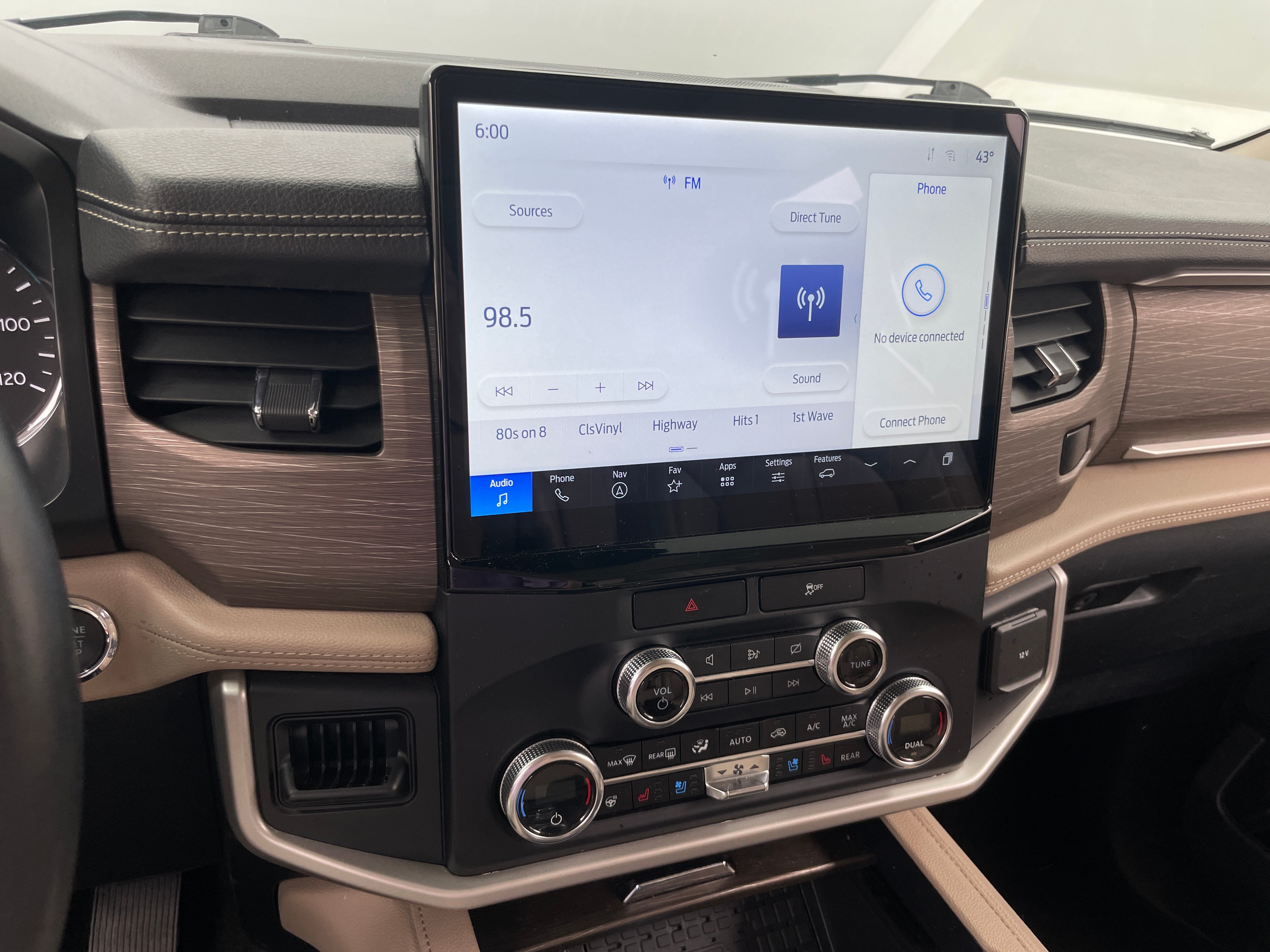 2023 Ford Expedition Limited 3