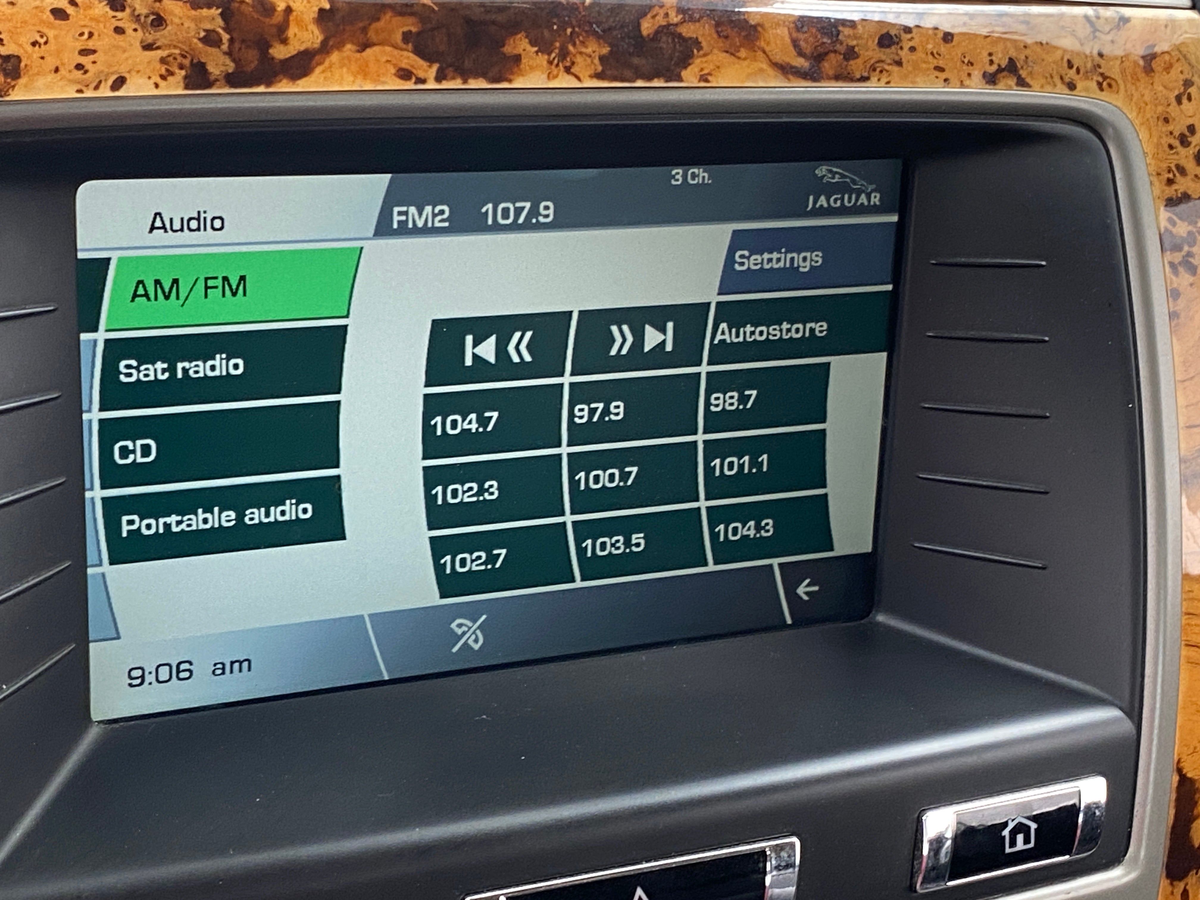 2010 Jaguar XK  4