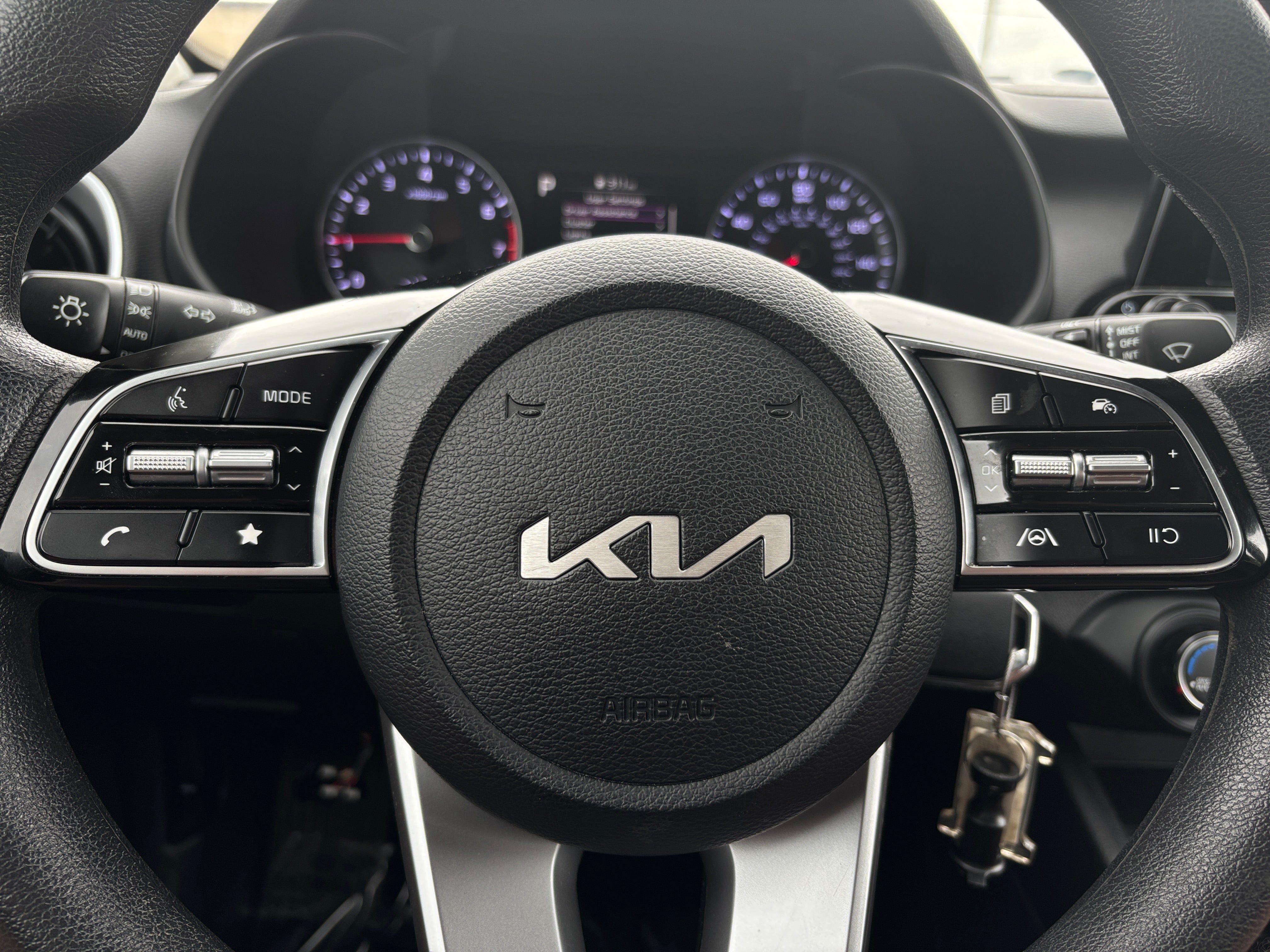 2024 Kia Forte LXS 5