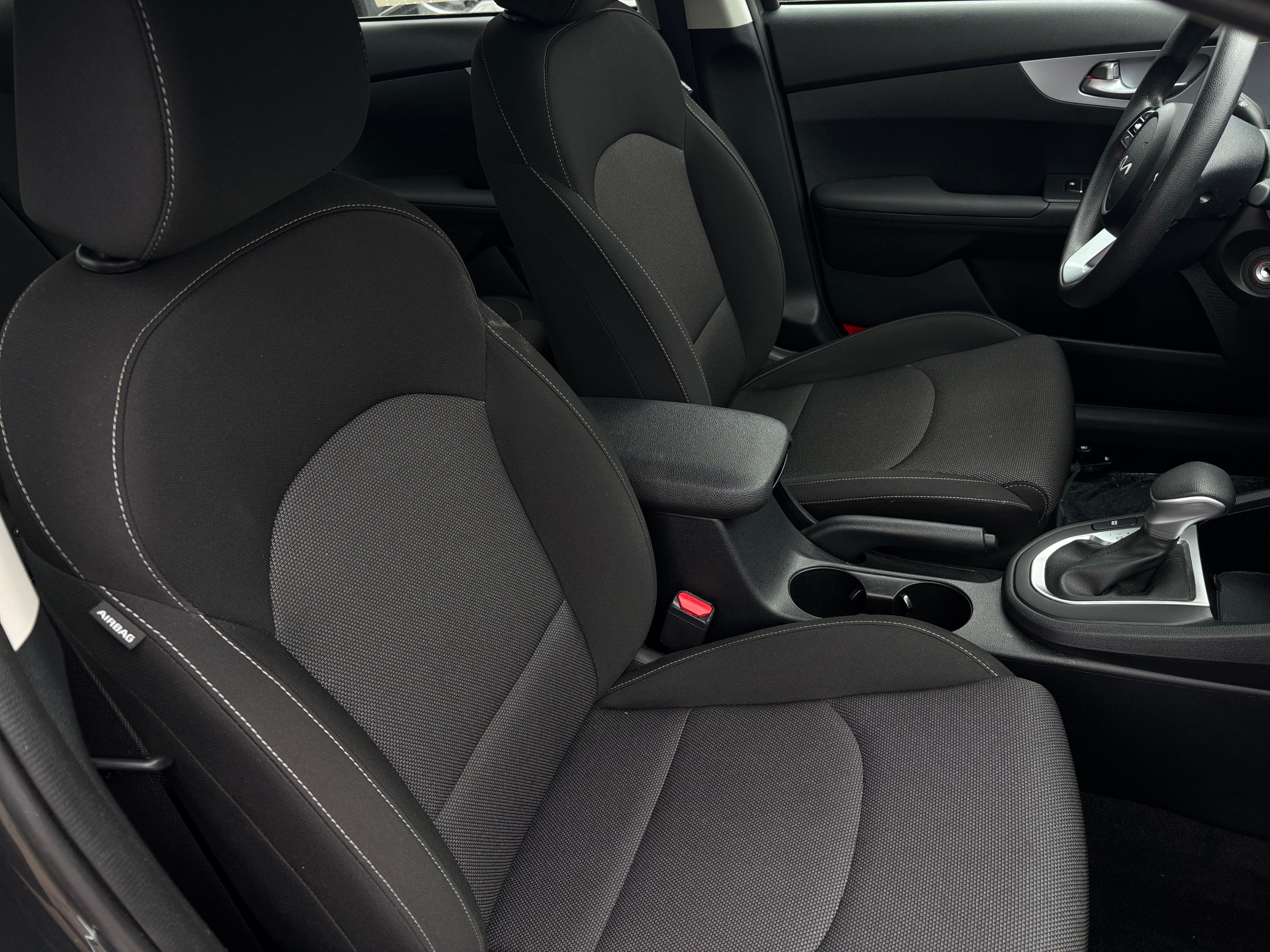 2024 Kia Forte LXS 2