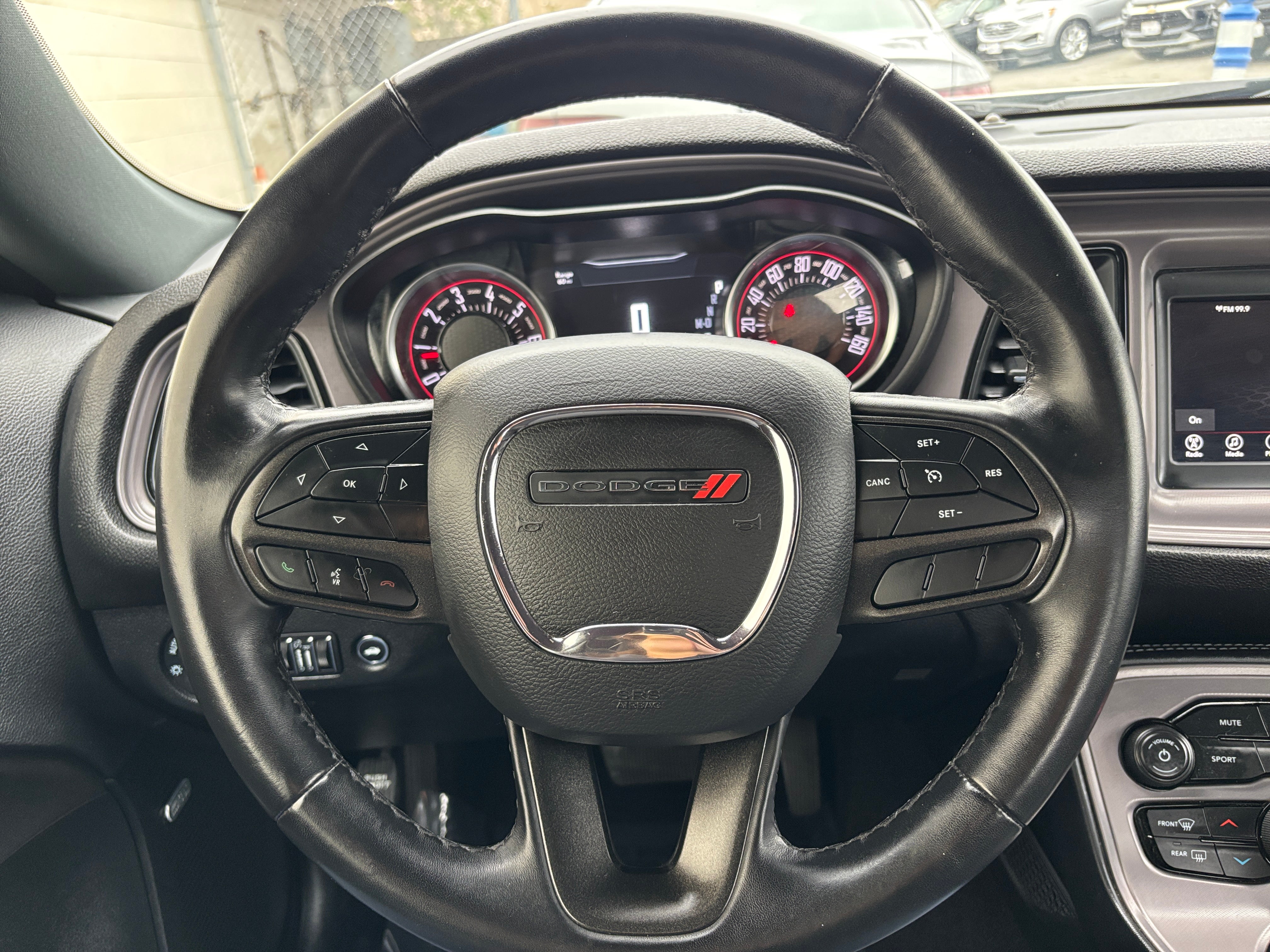 2023 Dodge Challenger SXT 5