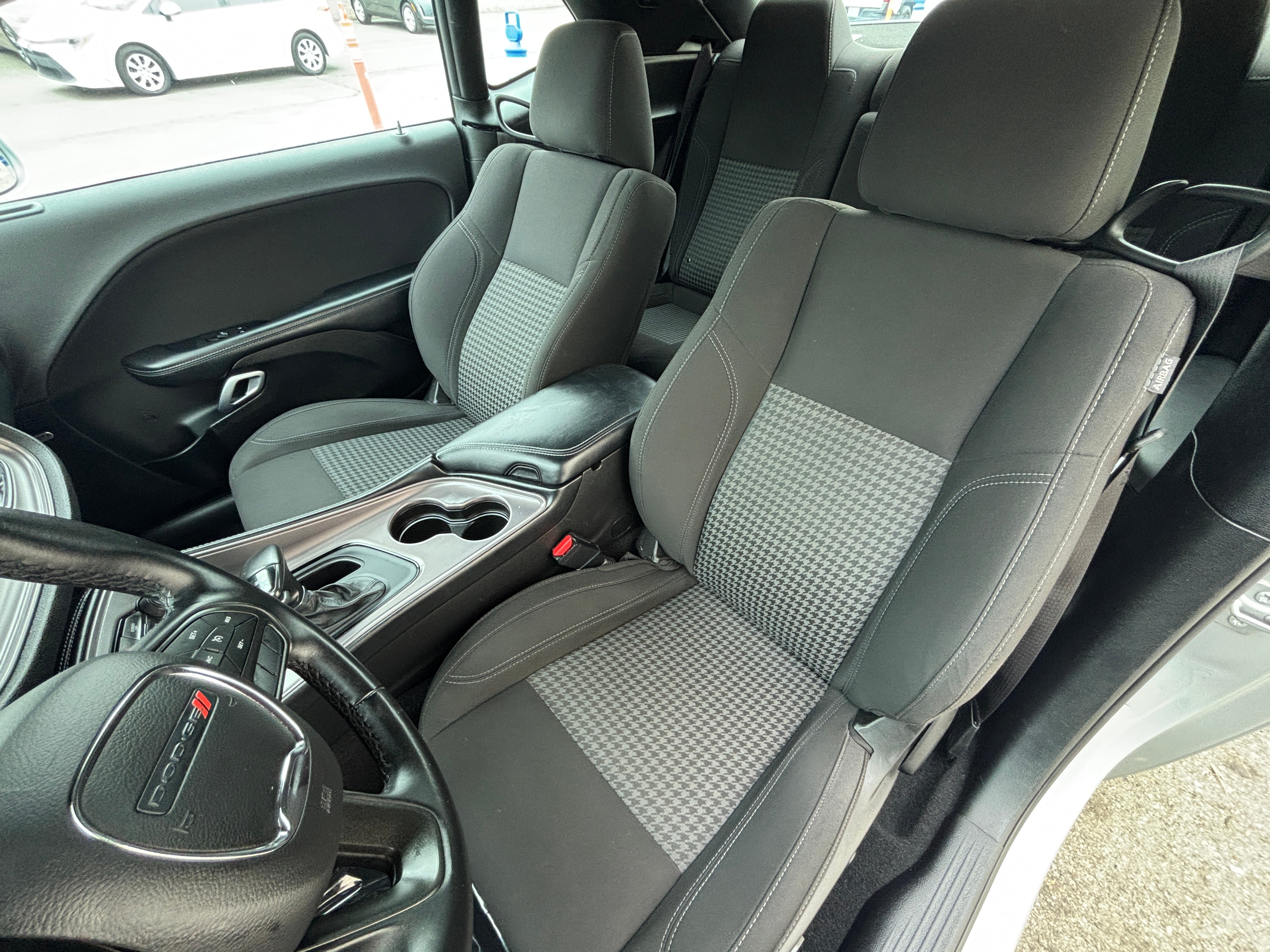 2023 Dodge Challenger SXT 2