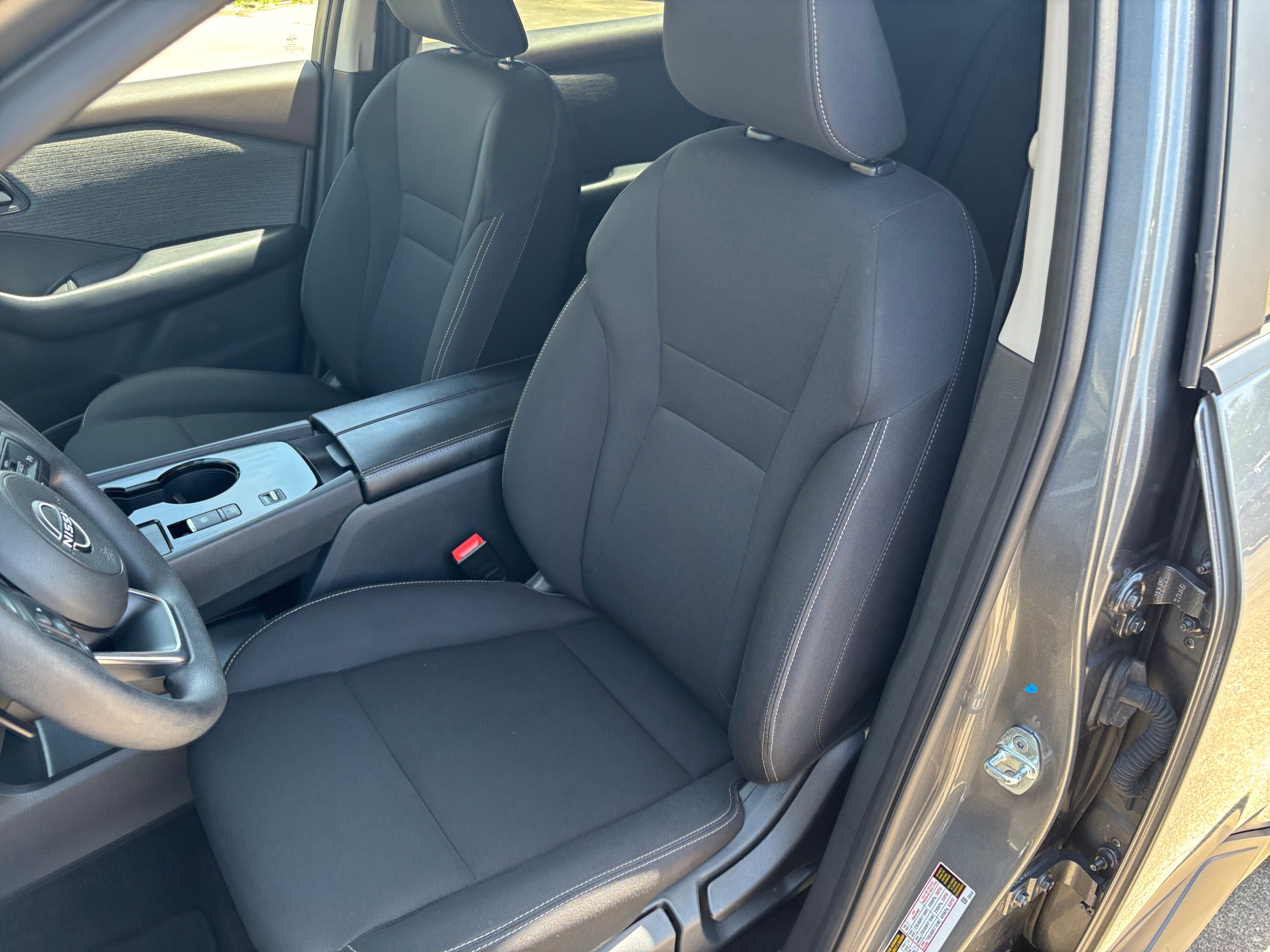 2023 Nissan Rogue S 2