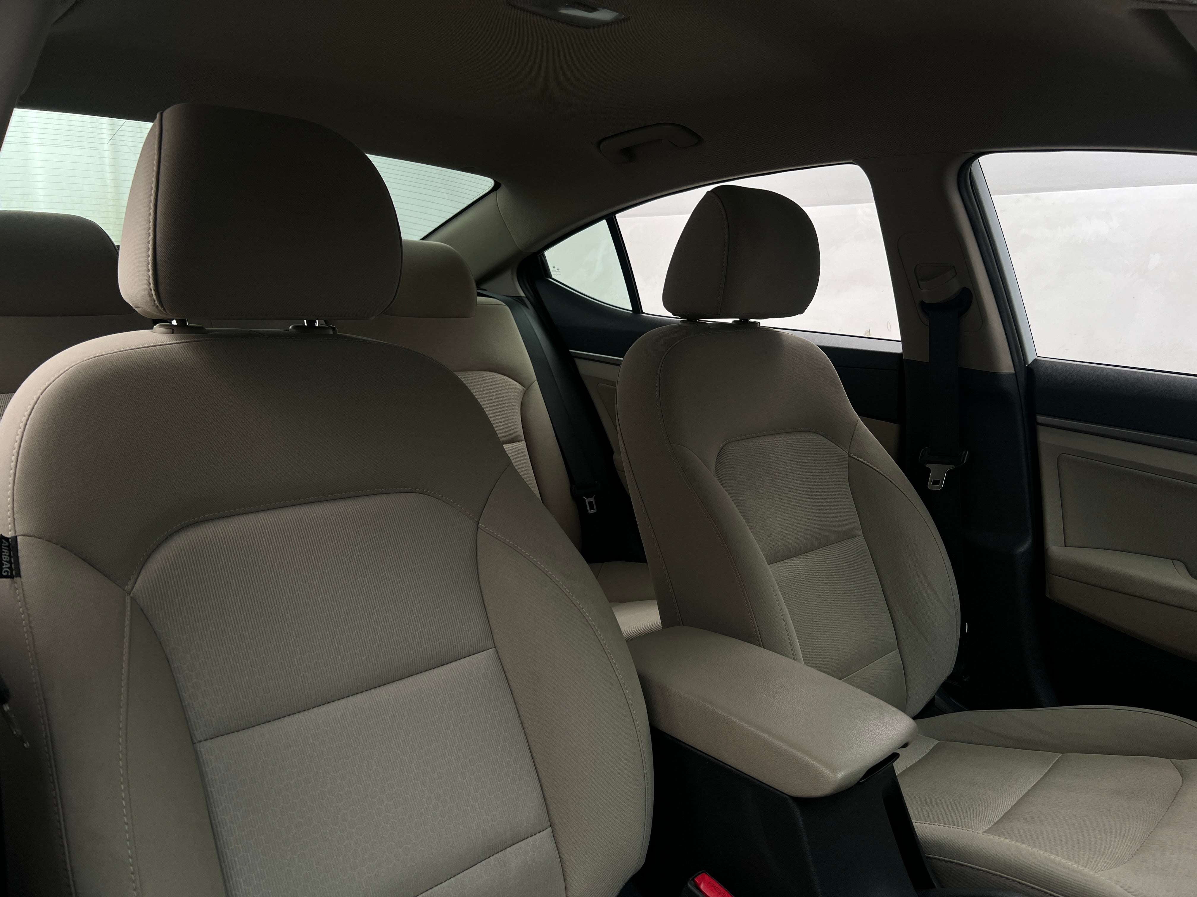 2018 Hyundai Elantra SEL 2