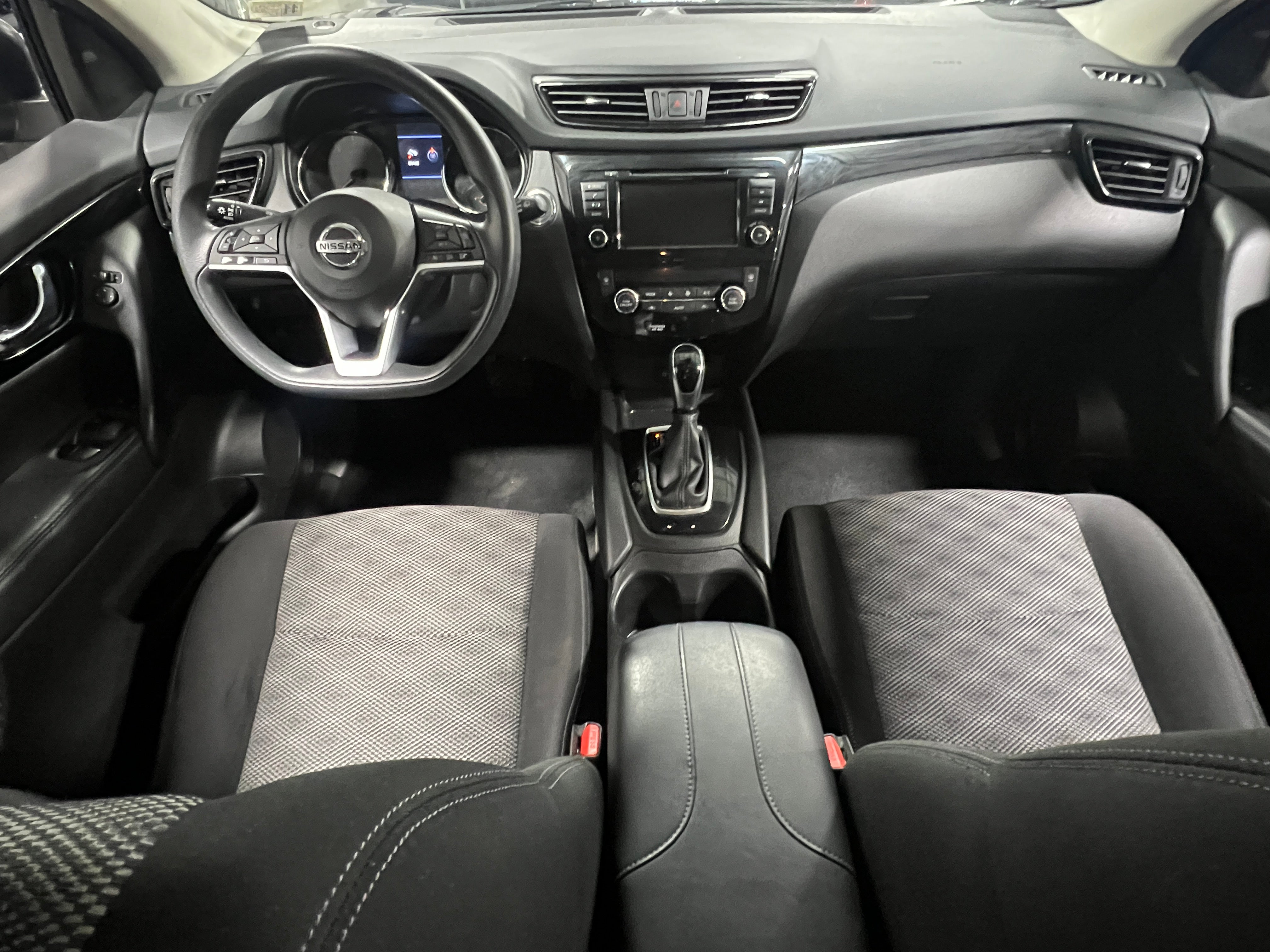 2020 Nissan Rogue Sport SV 3