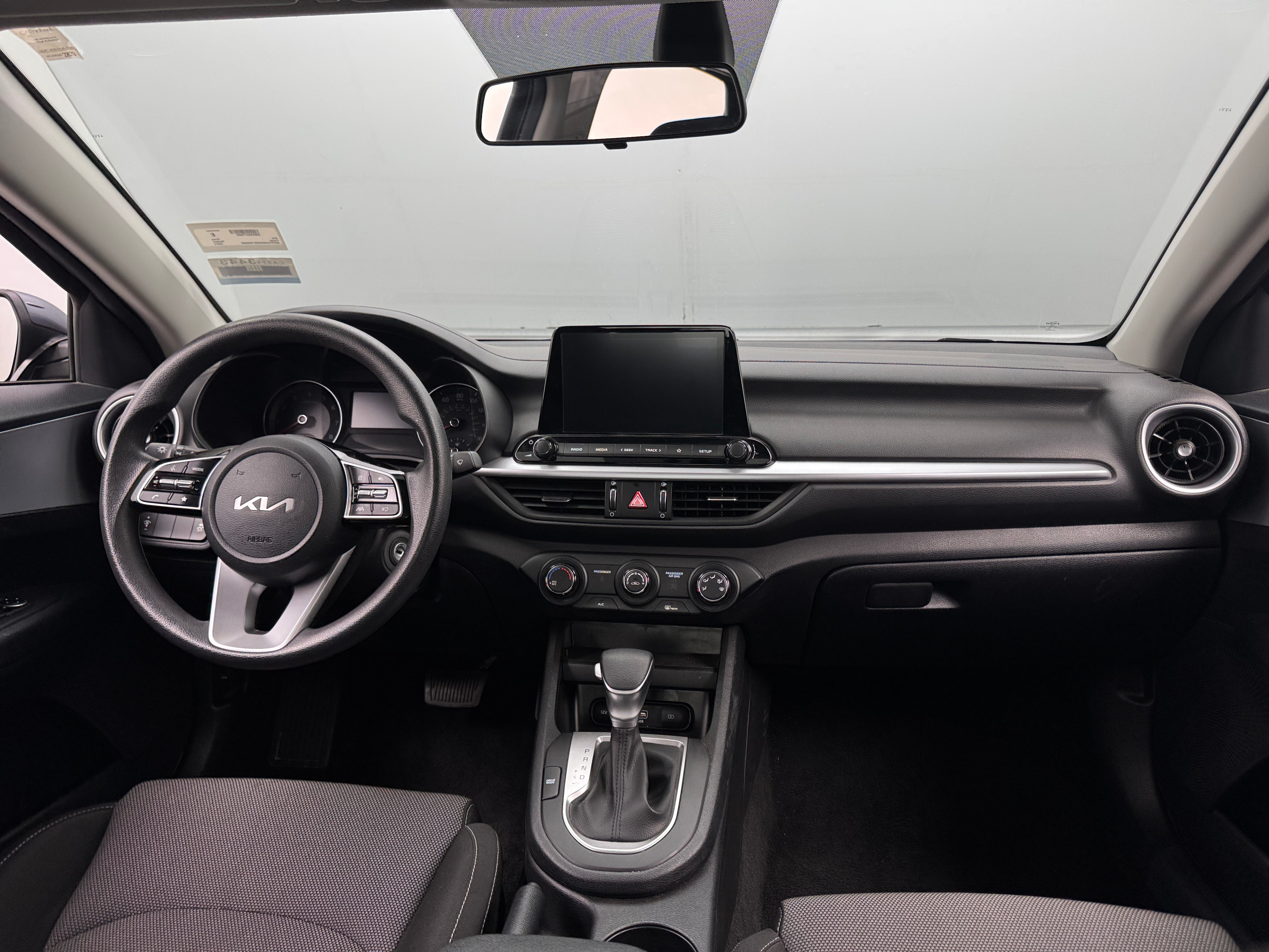 2024 Kia Forte LXS 3