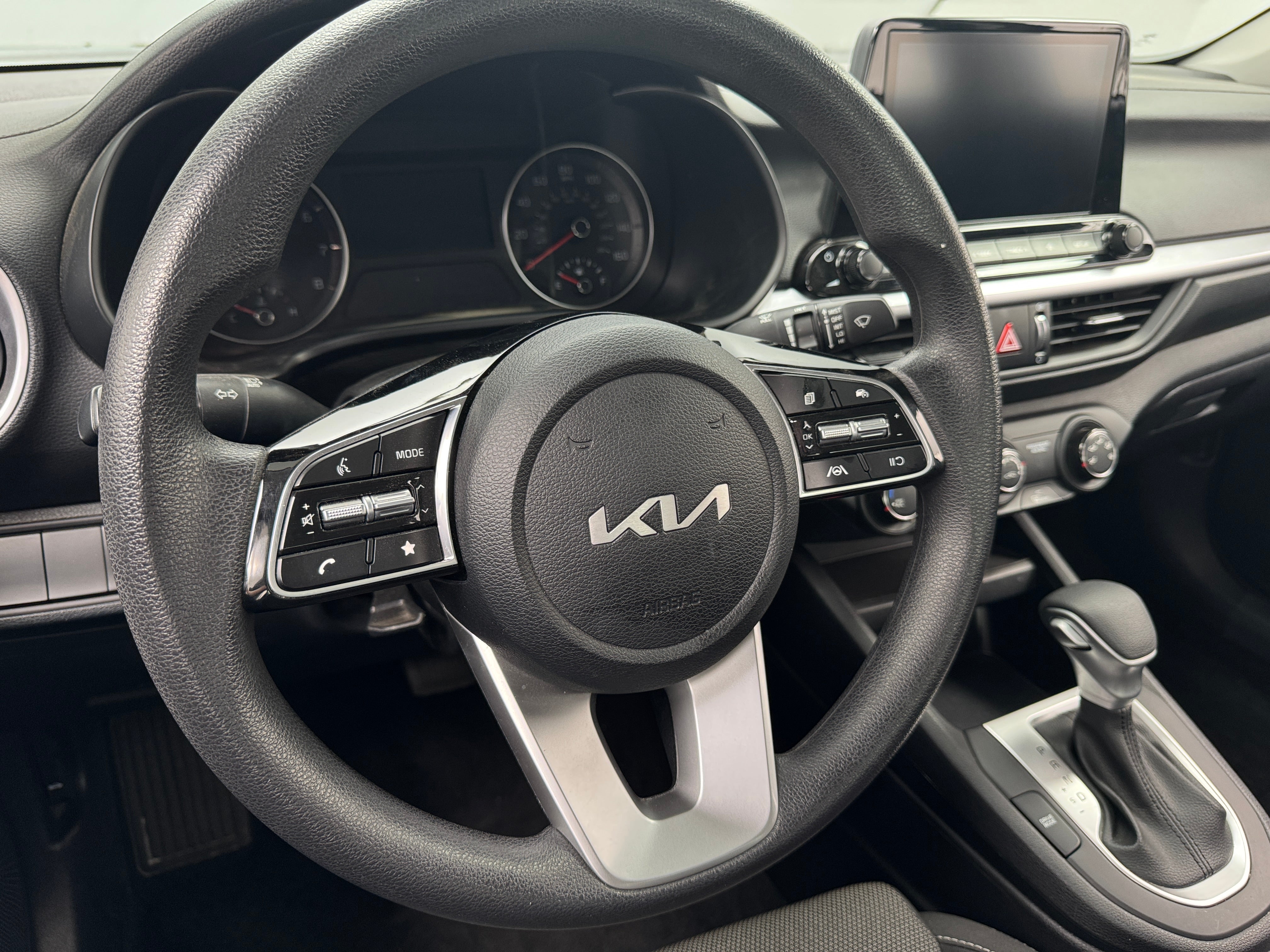 2024 Kia Forte LXS 5