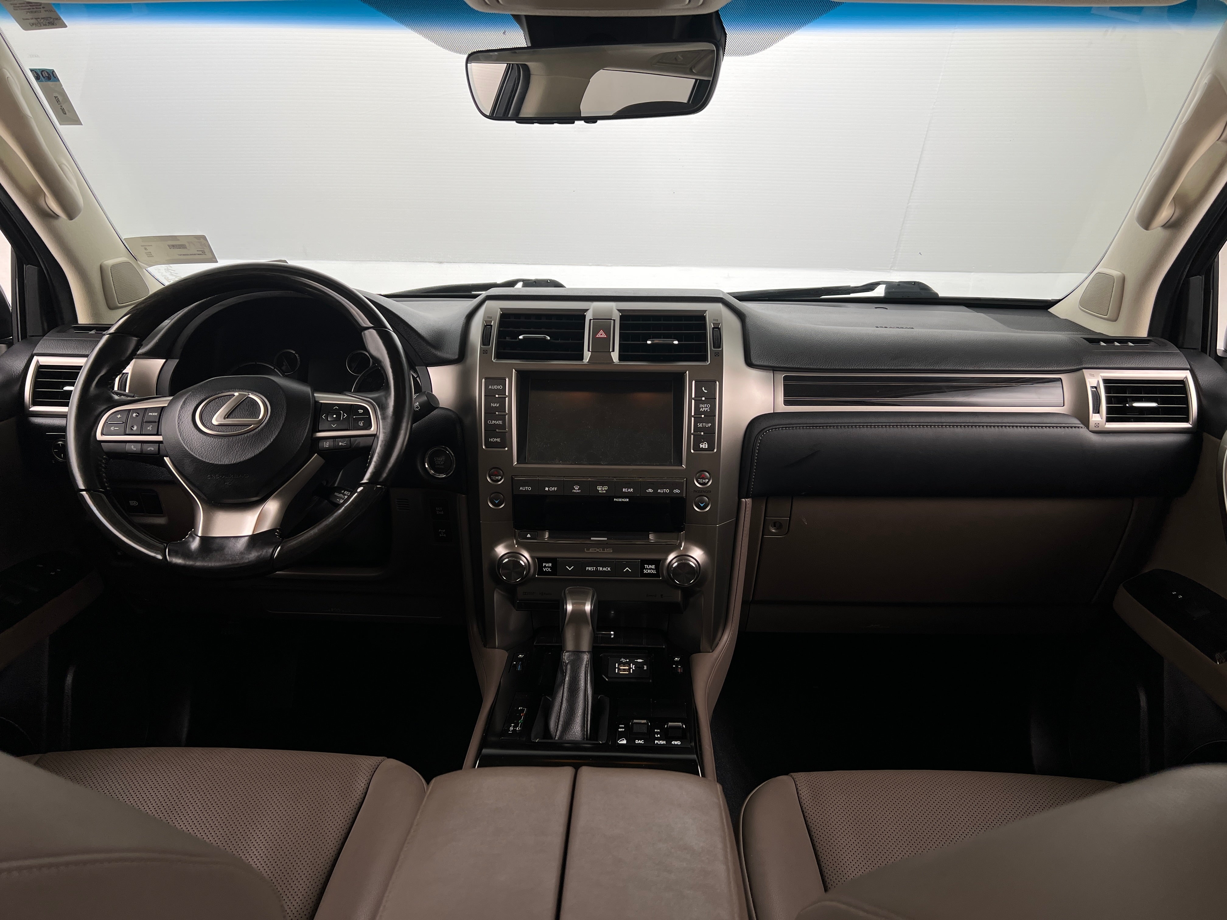 2020 Lexus GX 460 3