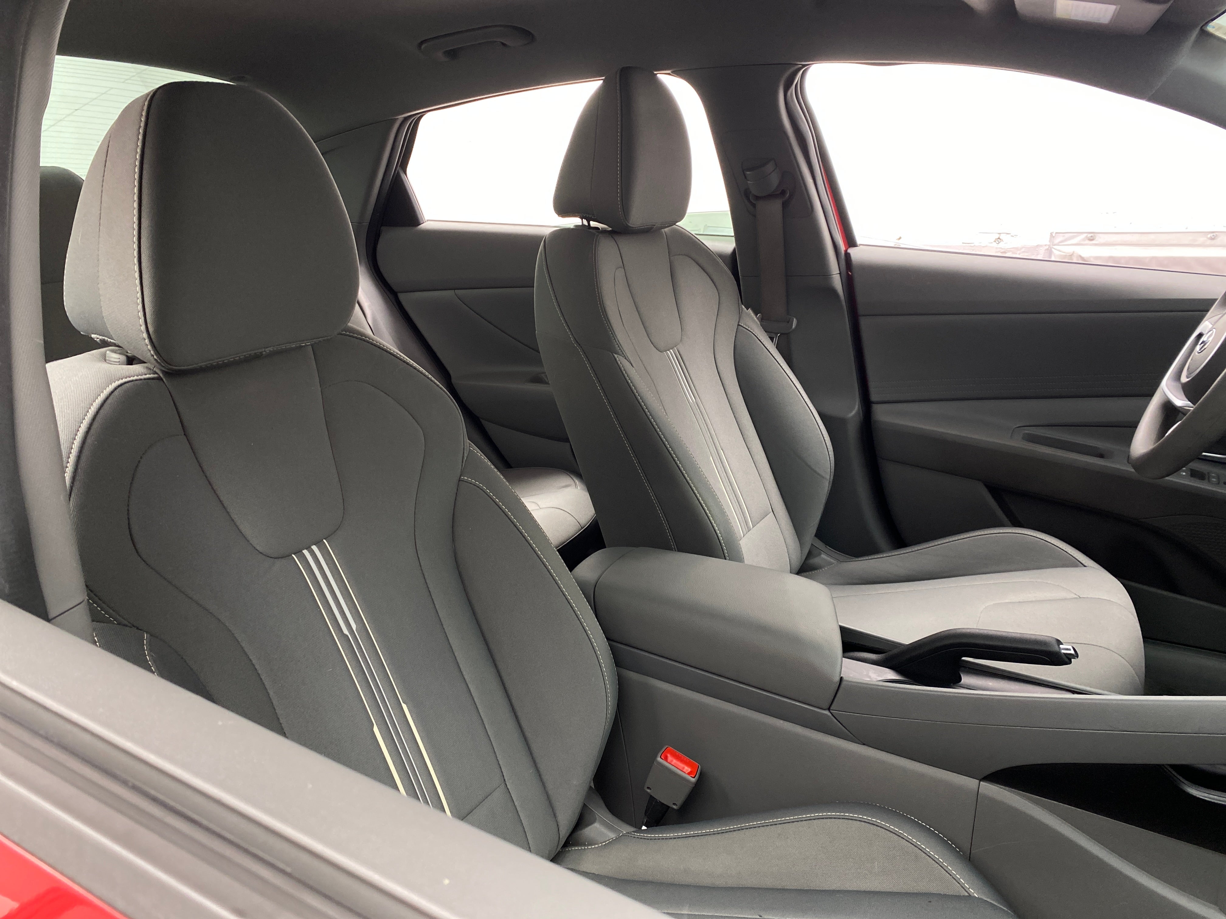 2023 Hyundai Elantra SEL 2