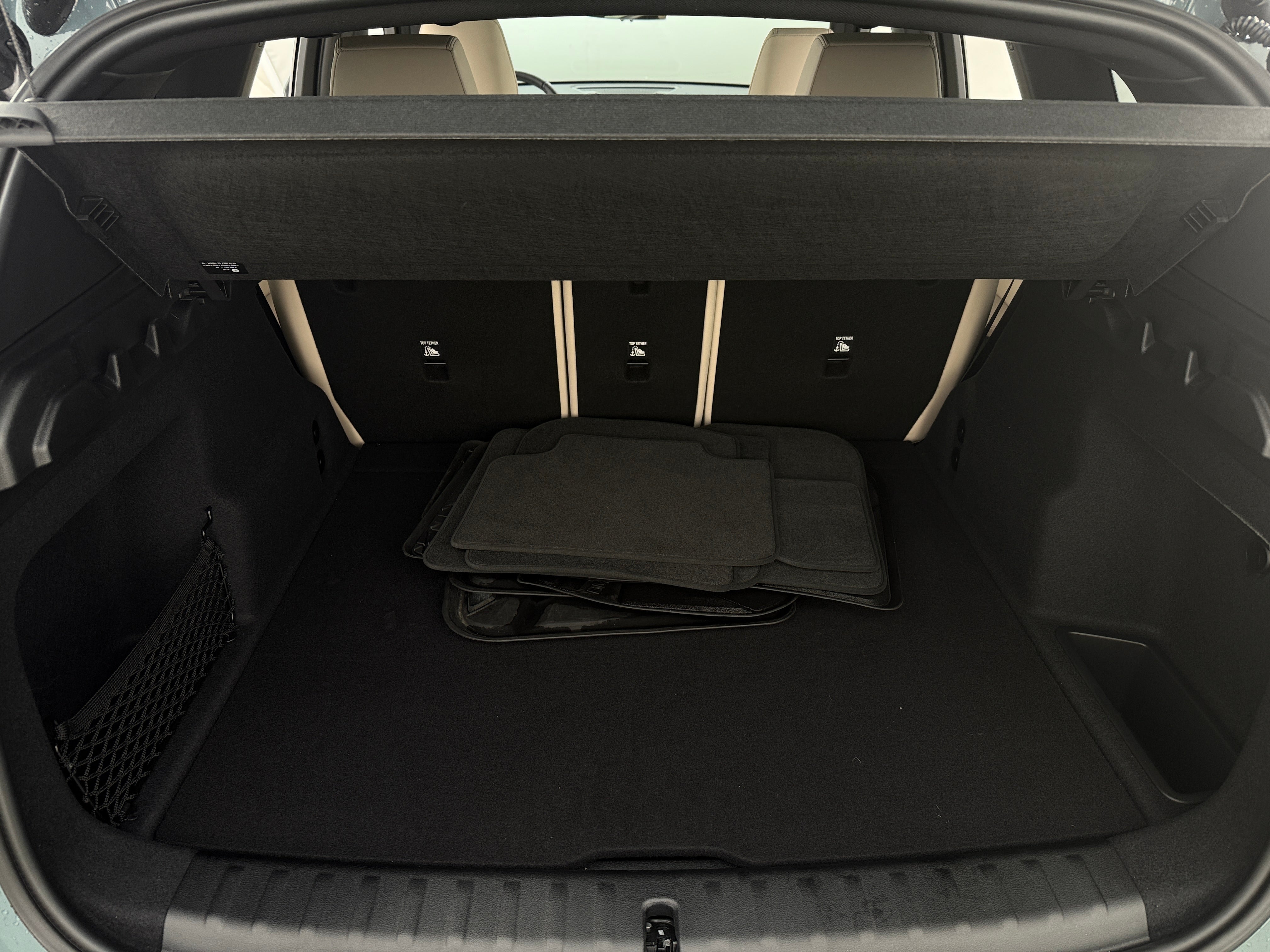 2025 BMW X1 xDrive28i 6