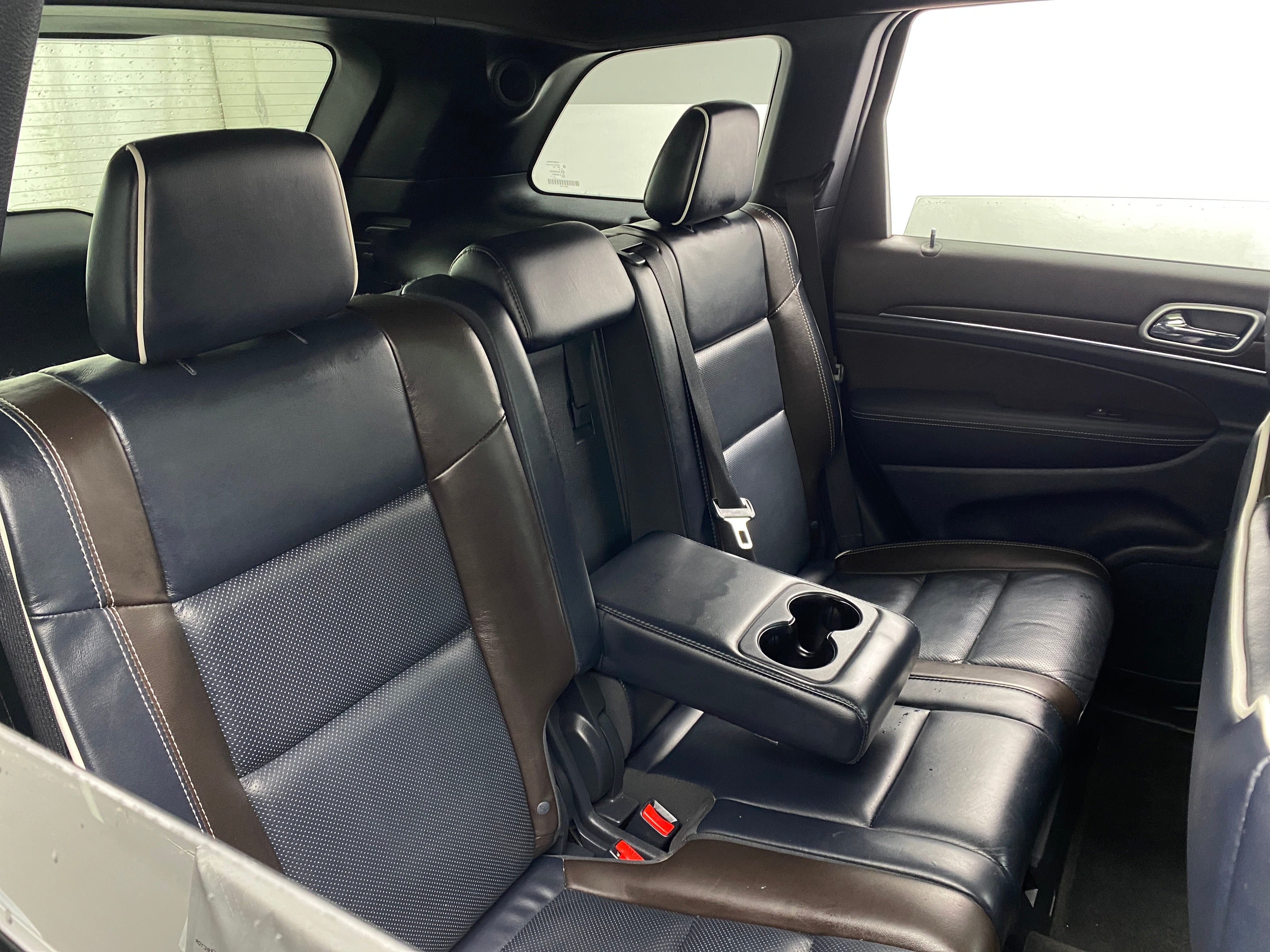 2015 Jeep Grand Cherokee Overland 5