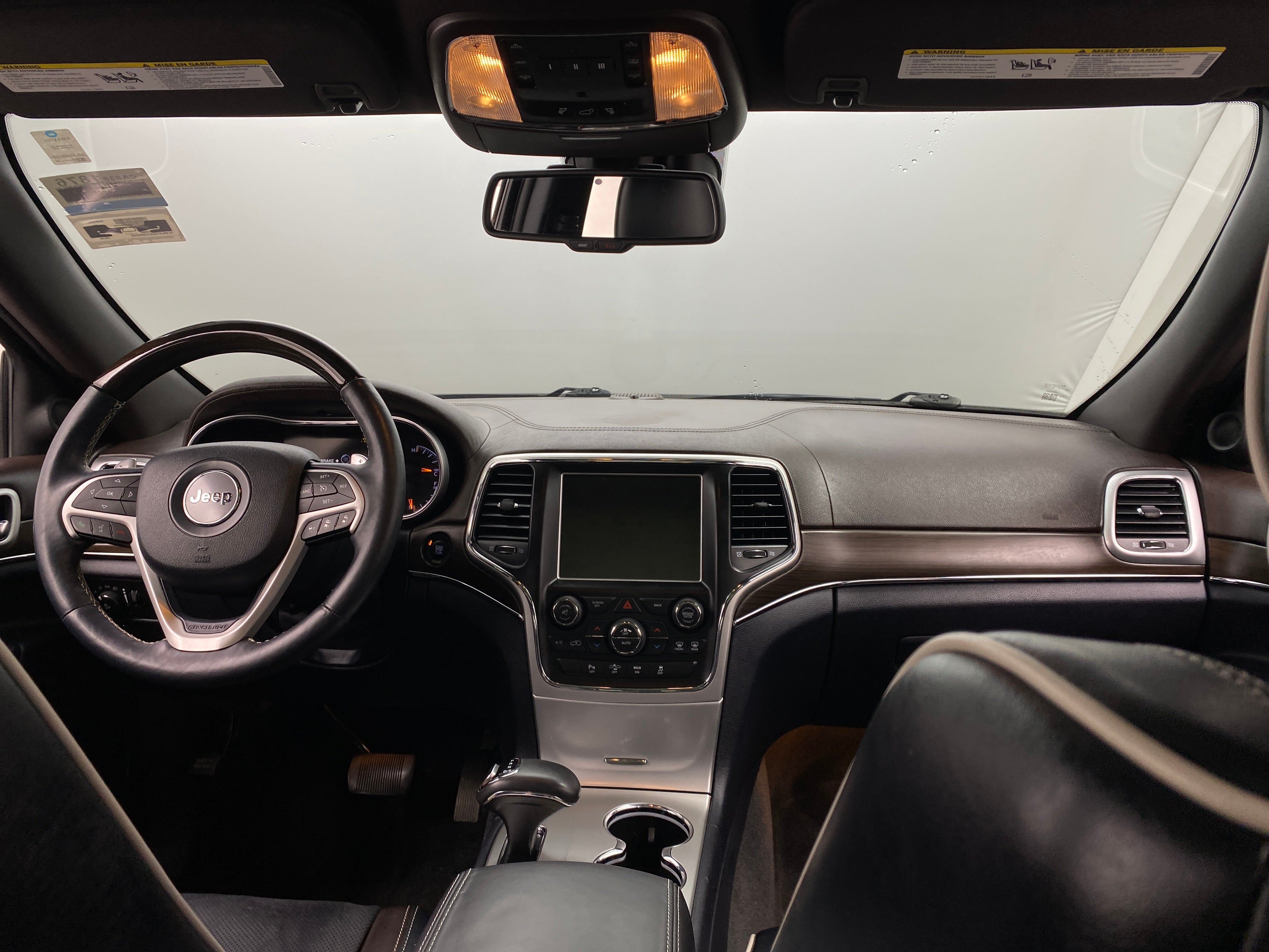 2015 Jeep Grand Cherokee Overland 2