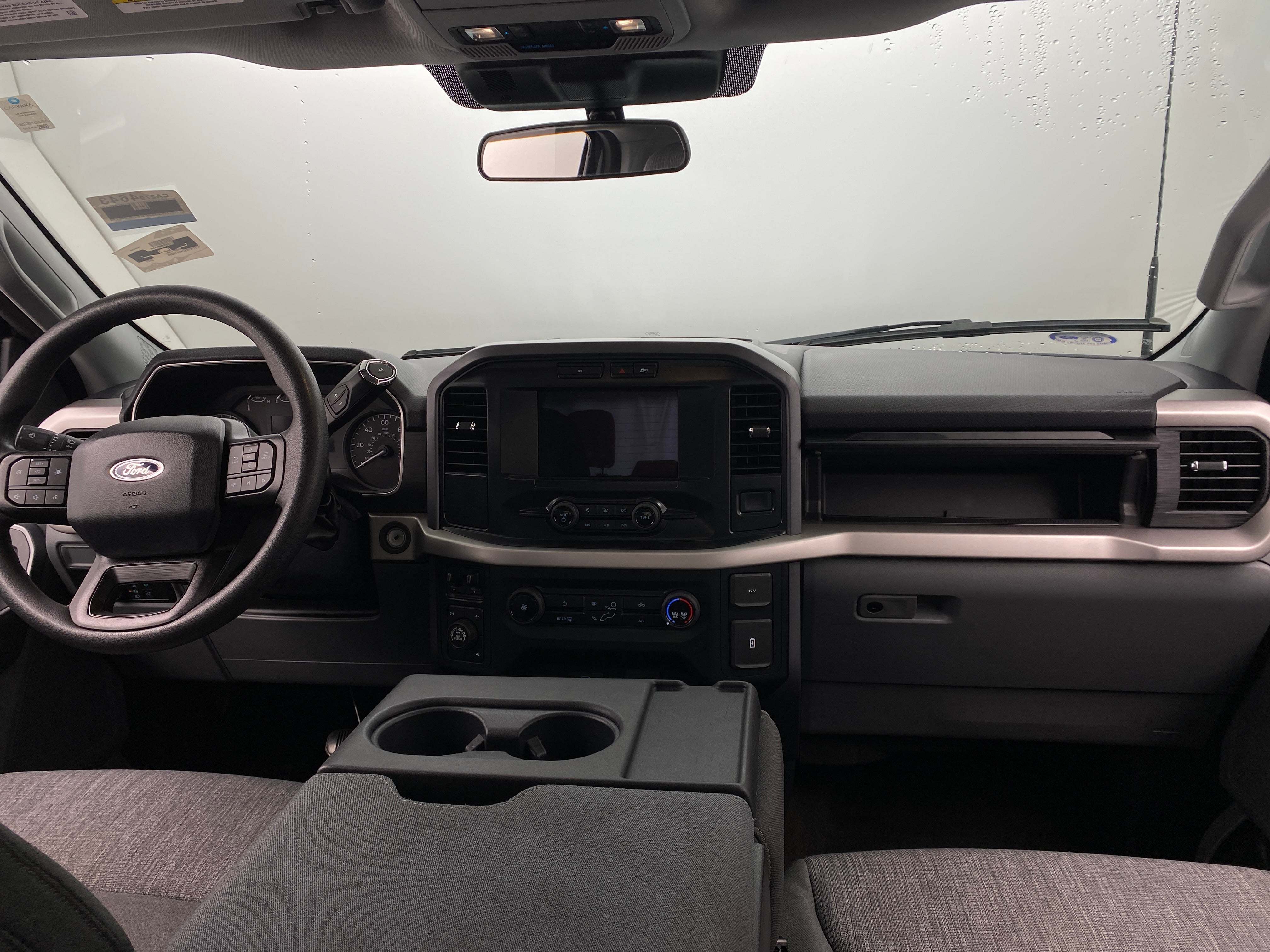 2022 Ford Econoline E-150 3