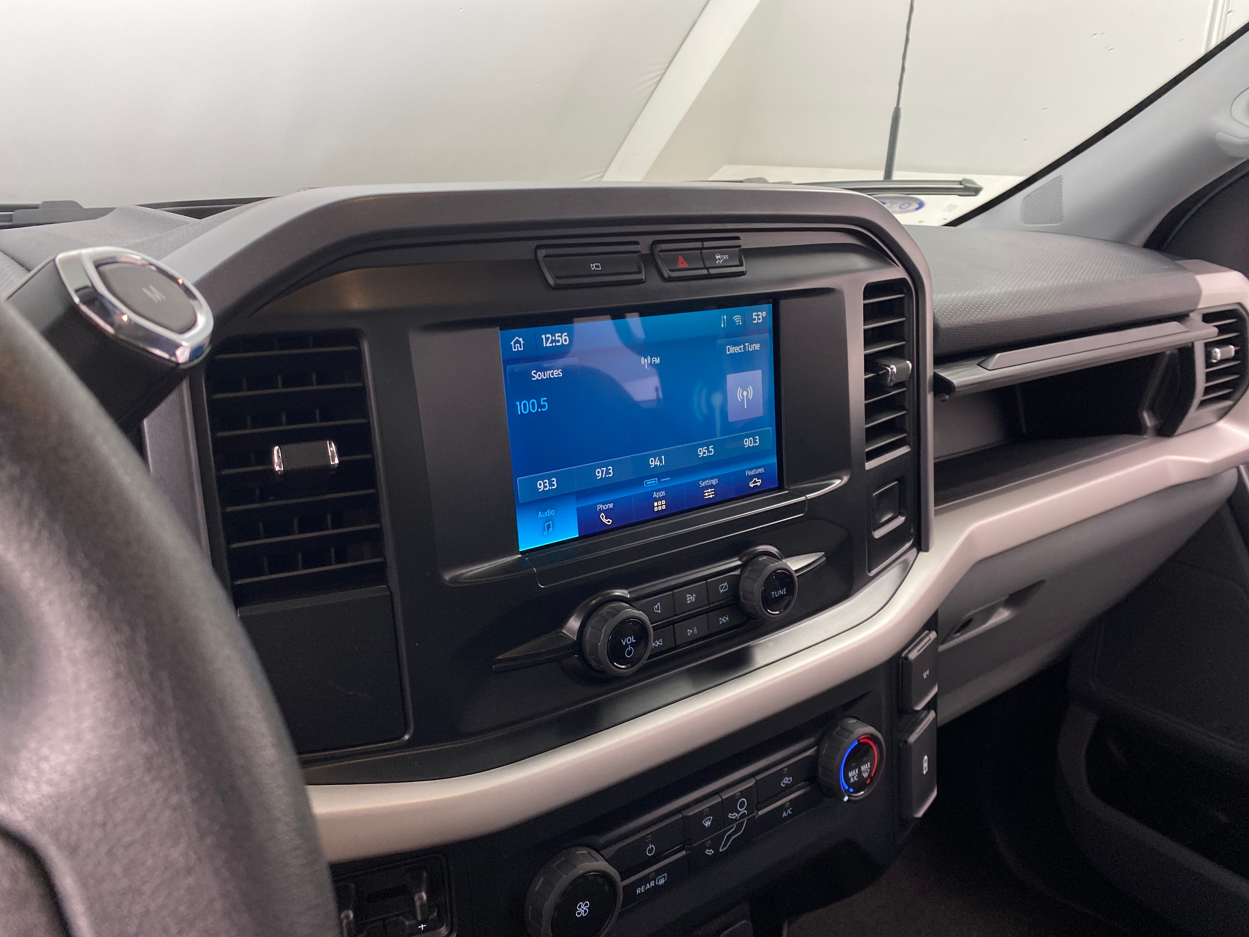 2022 Ford Econoline E-150 4