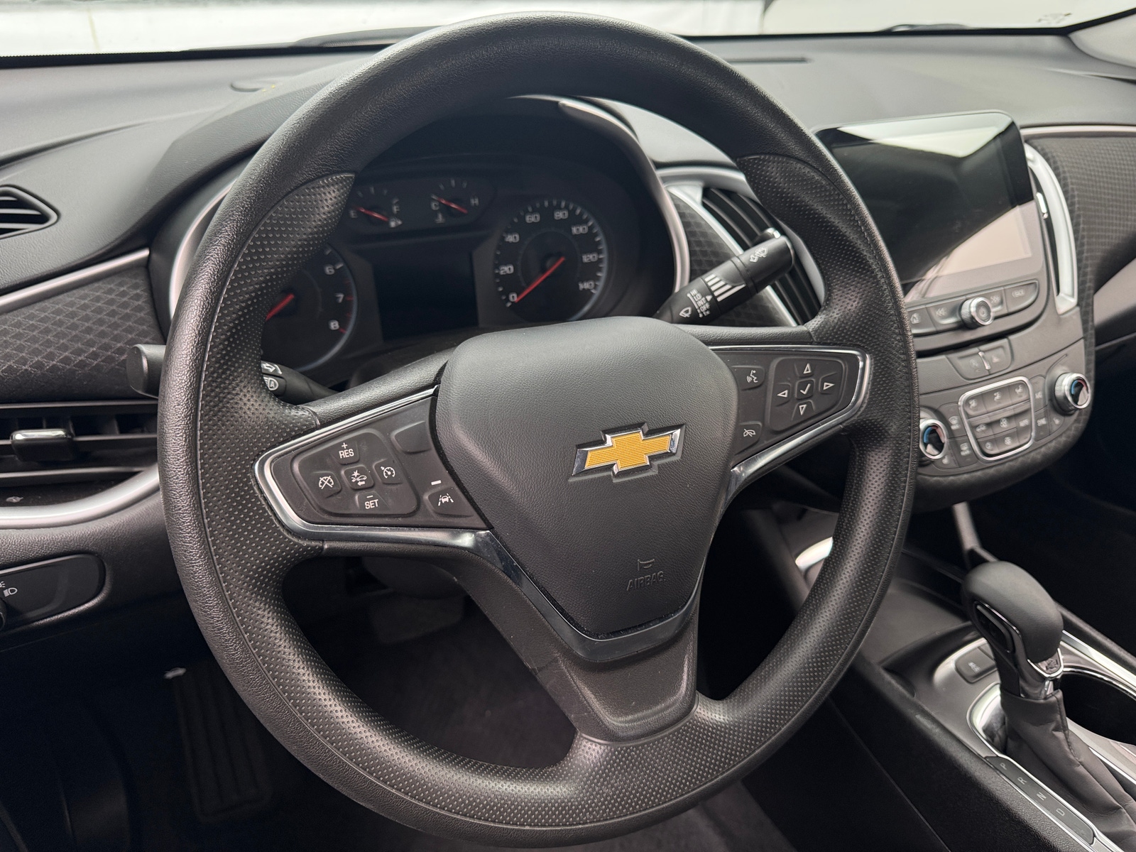 Thumbnail: 2023 Chevrolet Malibu - 5