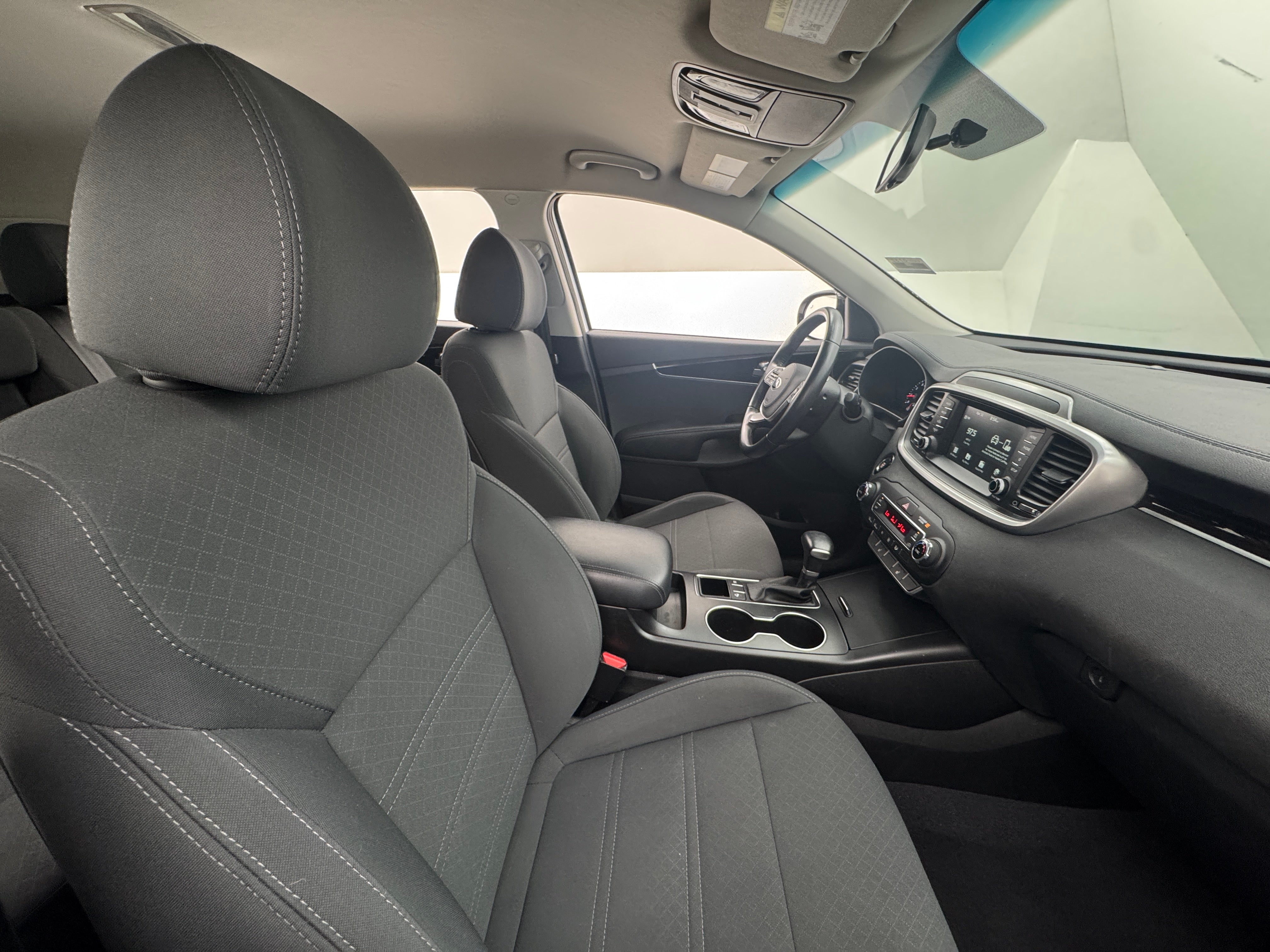 2020 Kia Sorento S 2