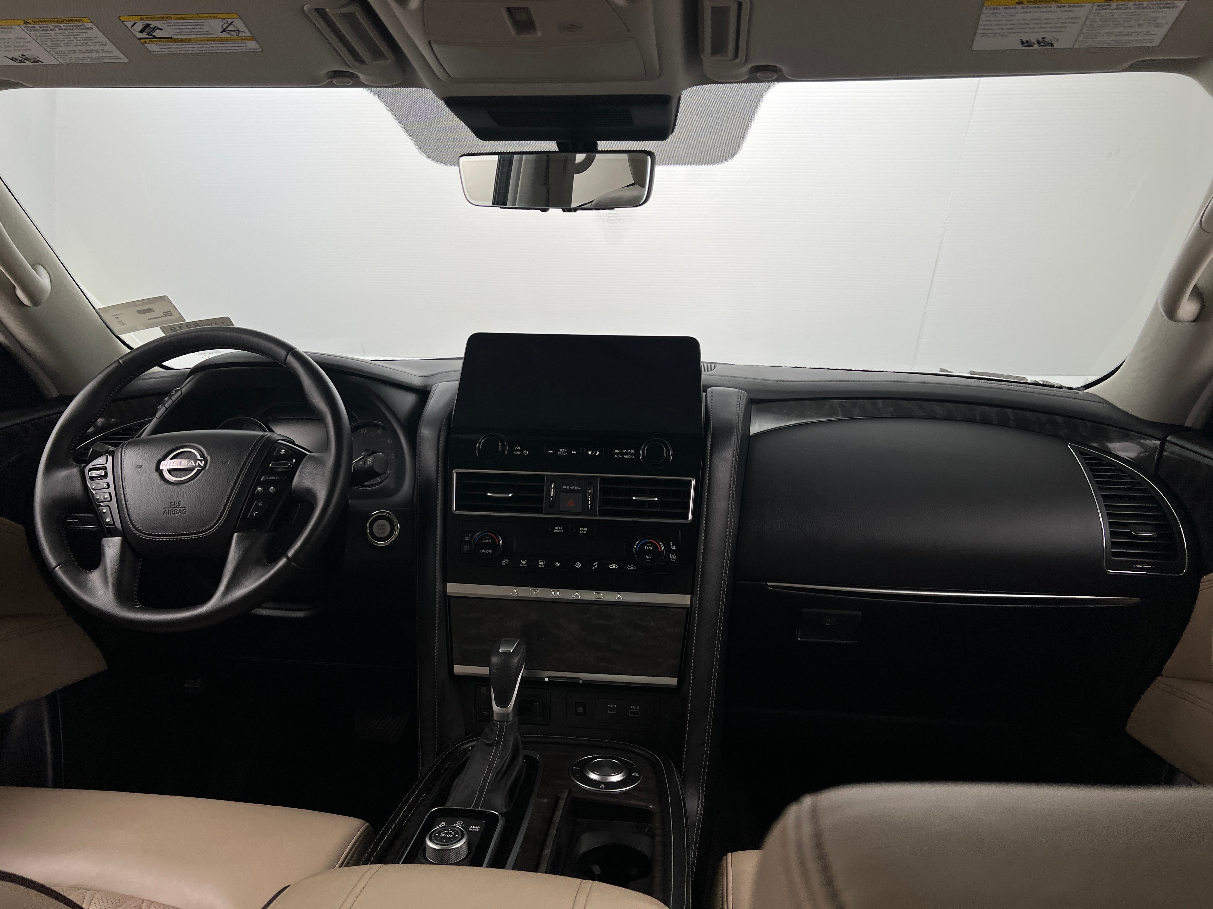 2023 Nissan Armada Platinum Edition 2