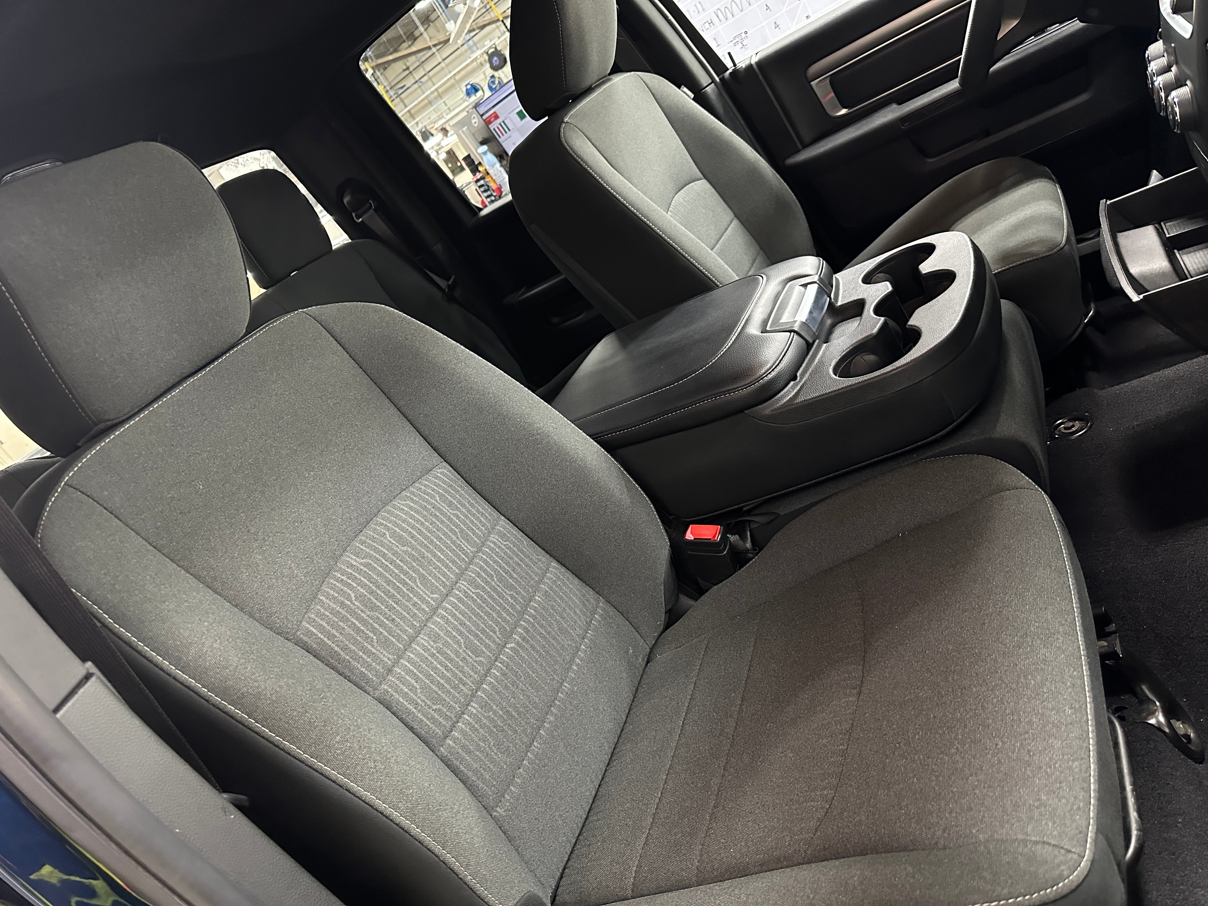 2022 RAM 1500 Classic Warlock 2