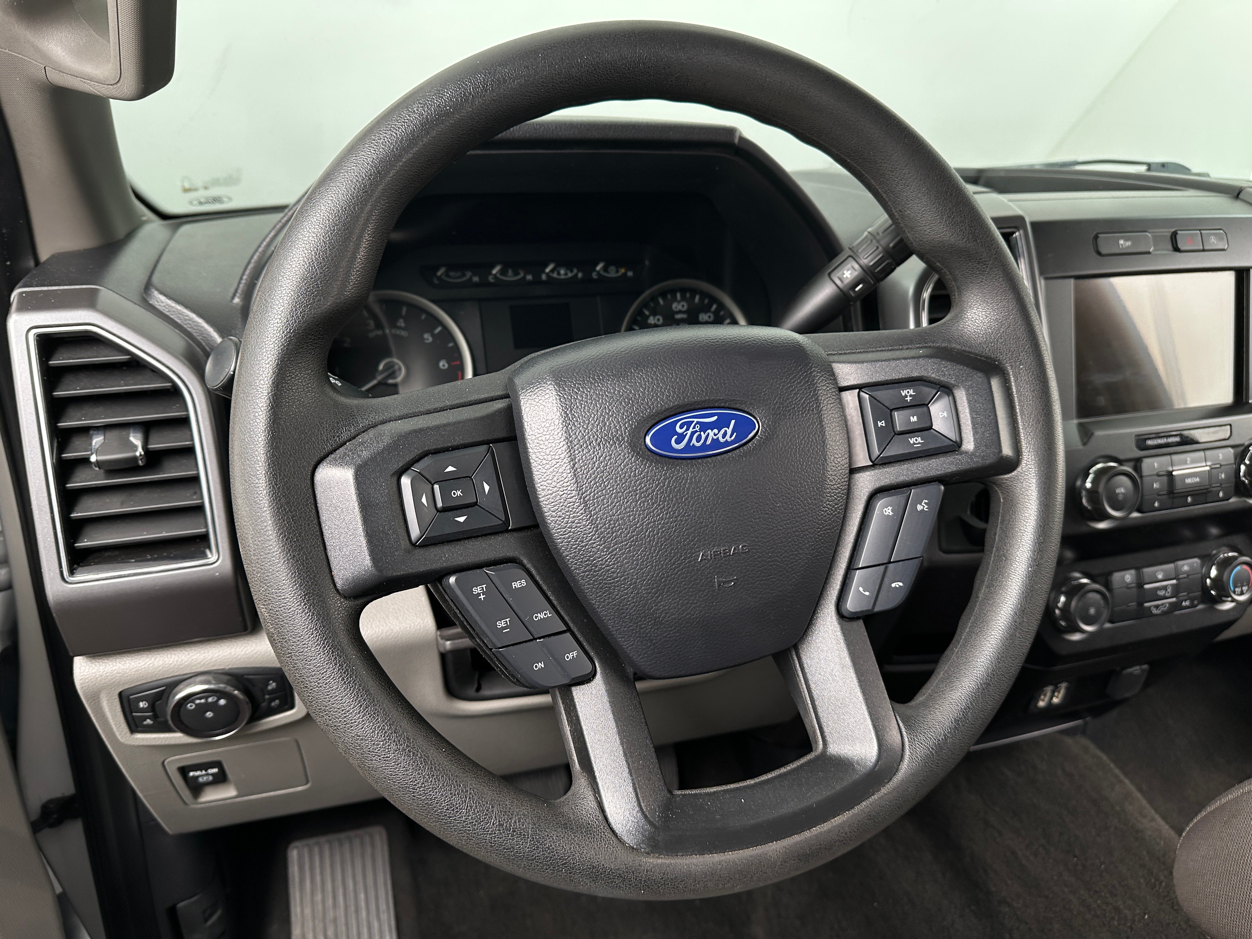 2020 Ford Econoline E-150 5