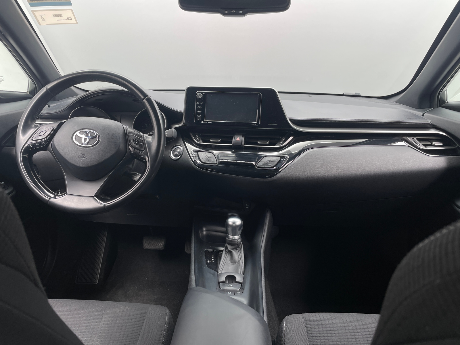 Thumbnail: 2018 Toyota C-HR - 3