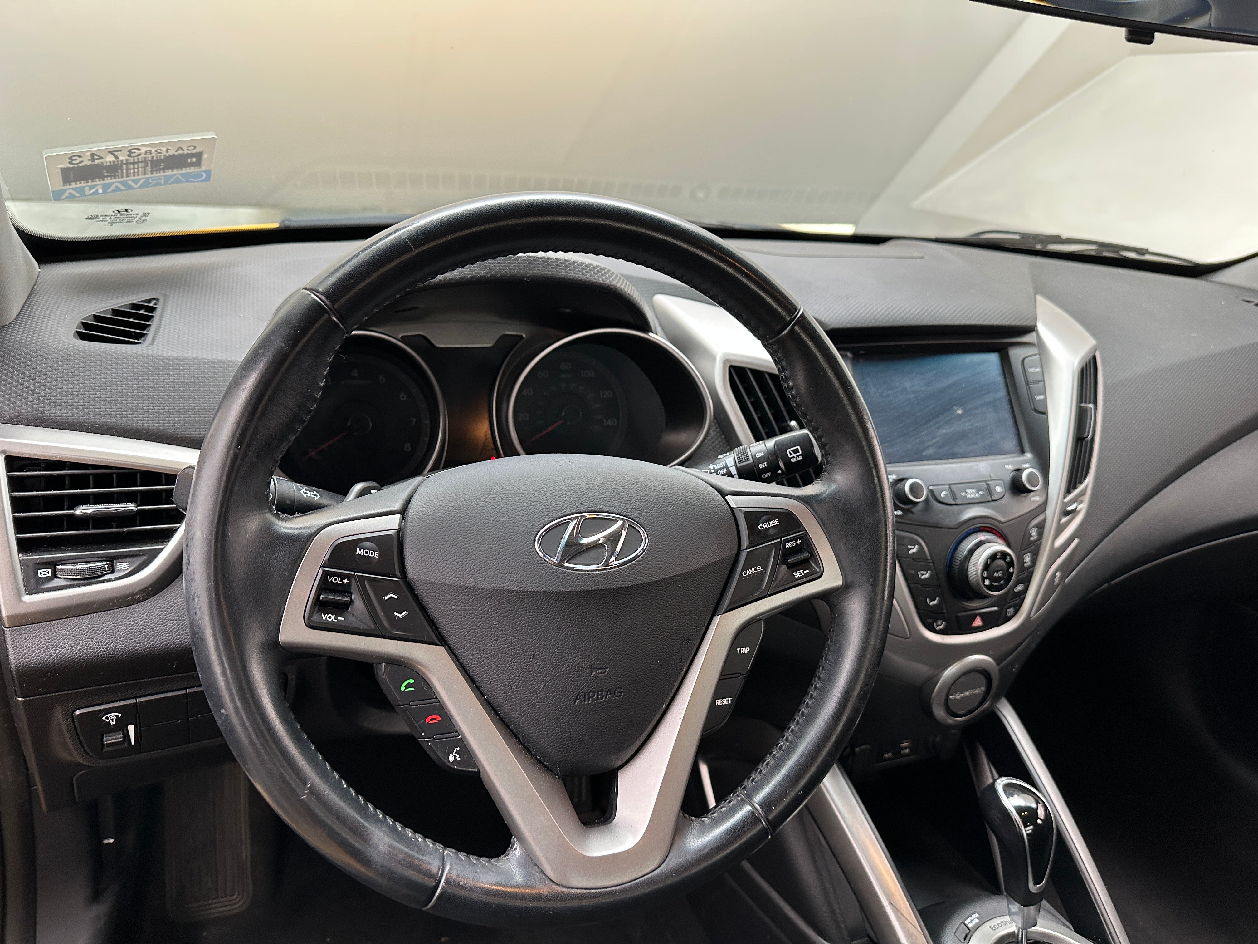 2017 Hyundai Veloster Base 4