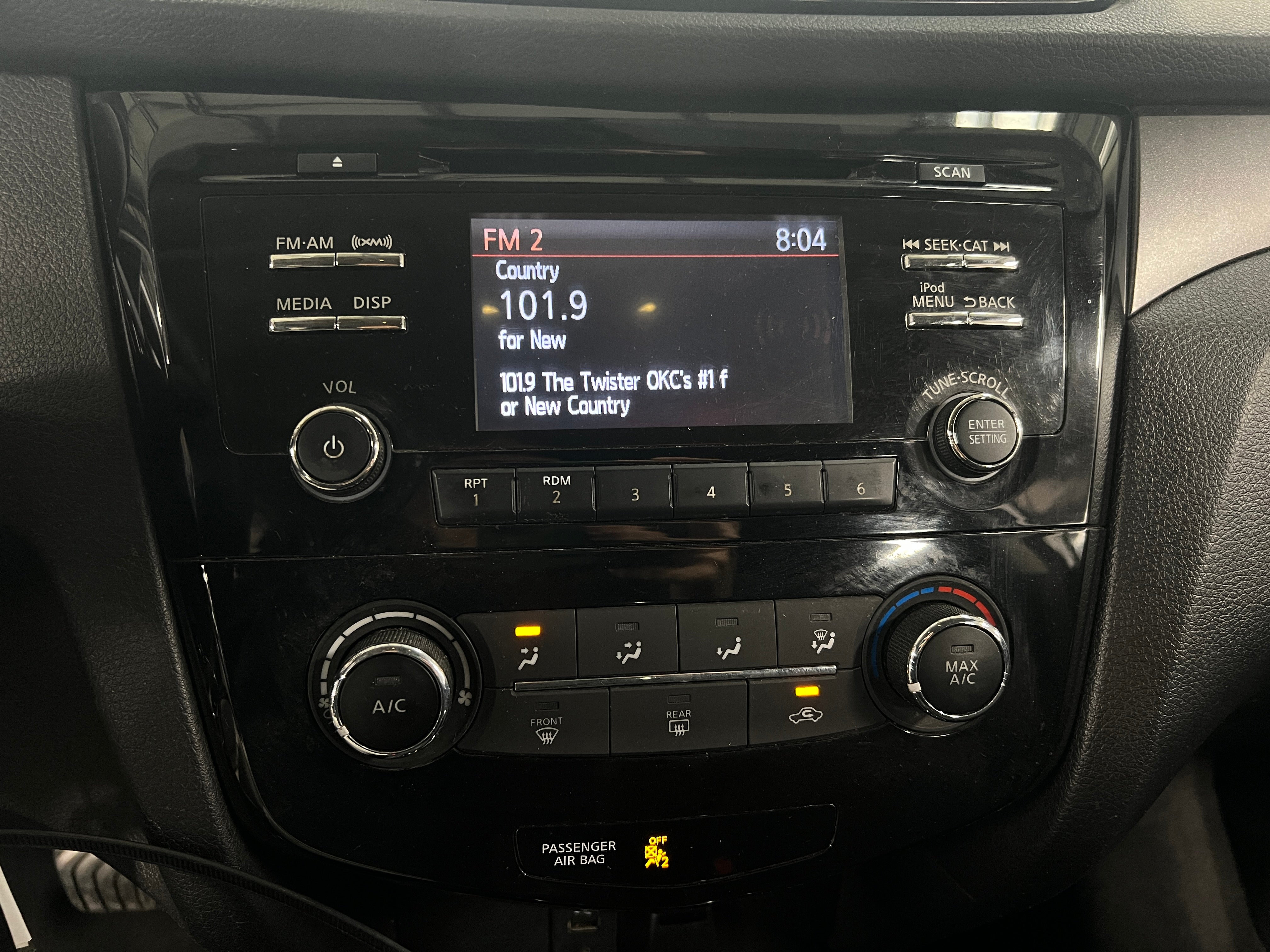 2017 Nissan Rogue Sport S 4