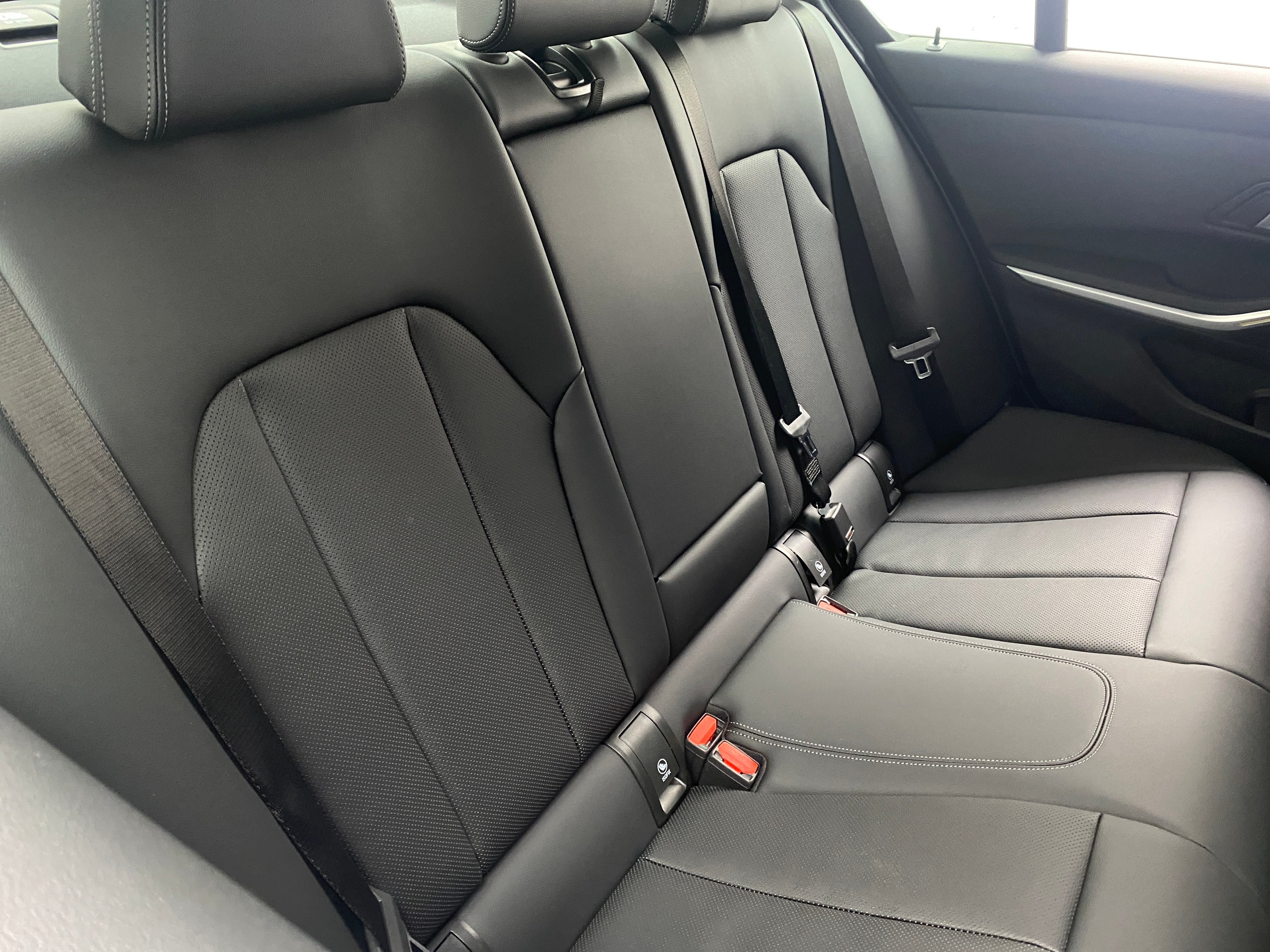 2024 BMW 3 Series 330i xDrive 5