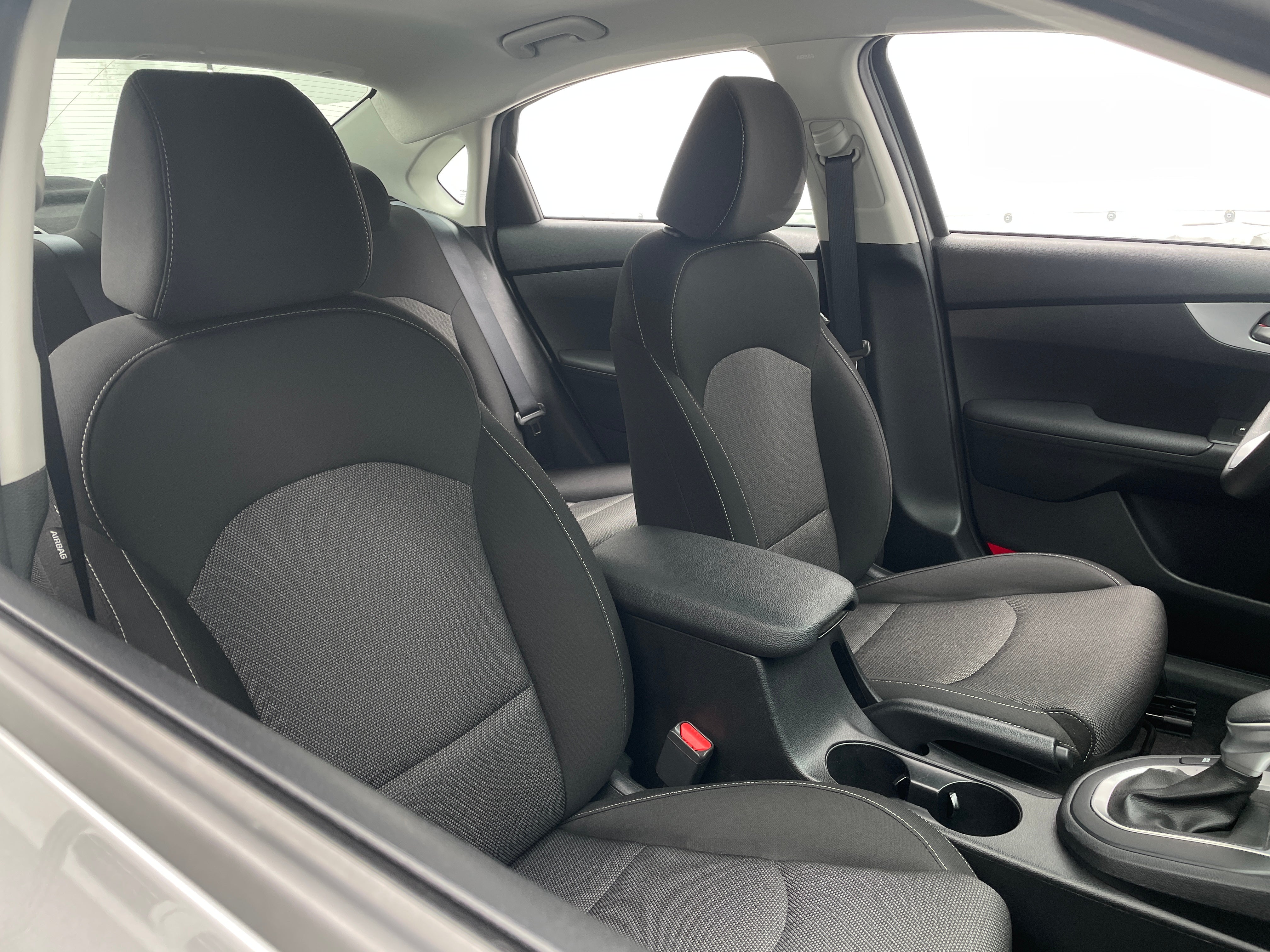 2024 Kia Forte LXS 2