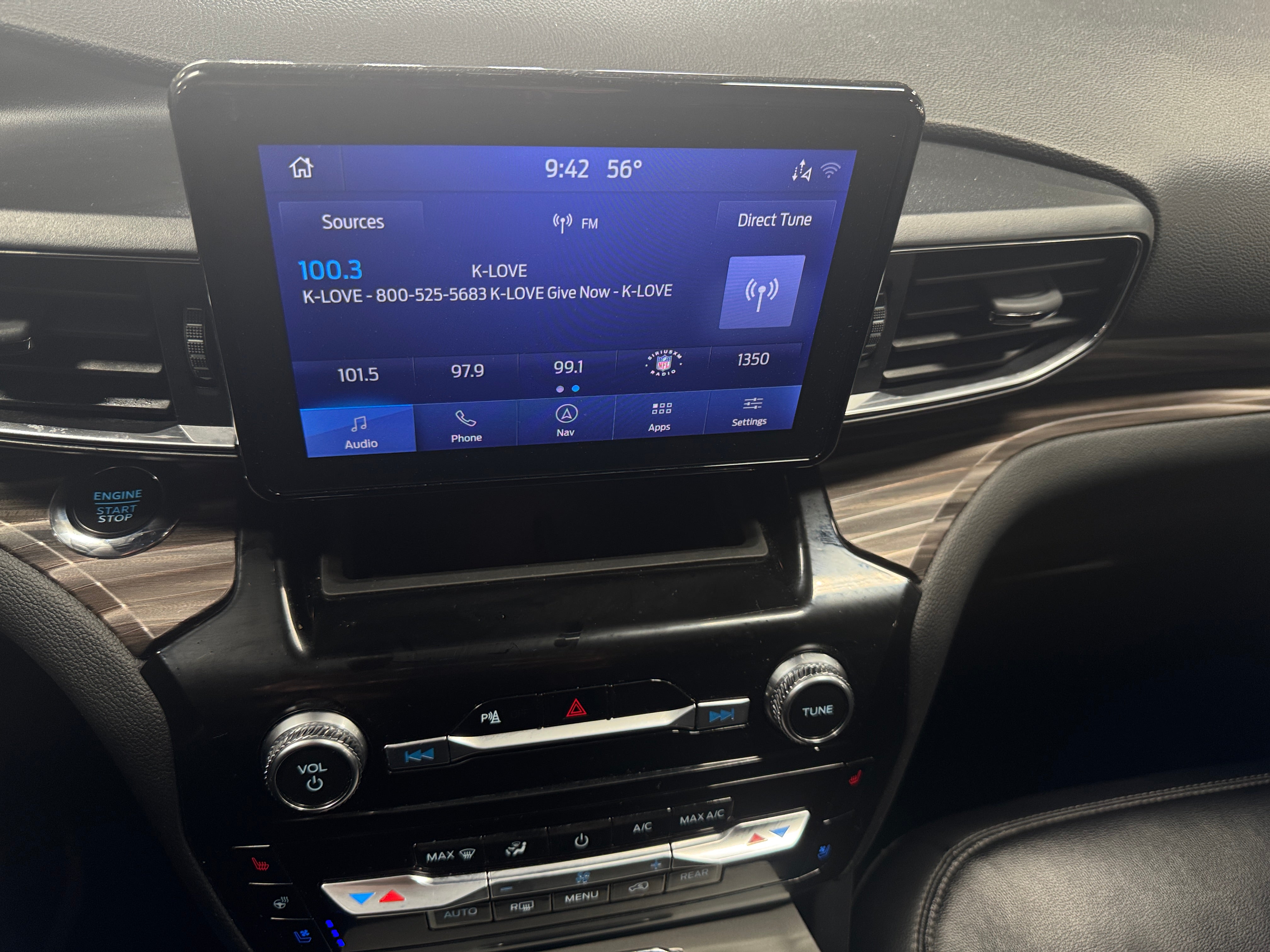 2024 Ford Explorer Limited 3