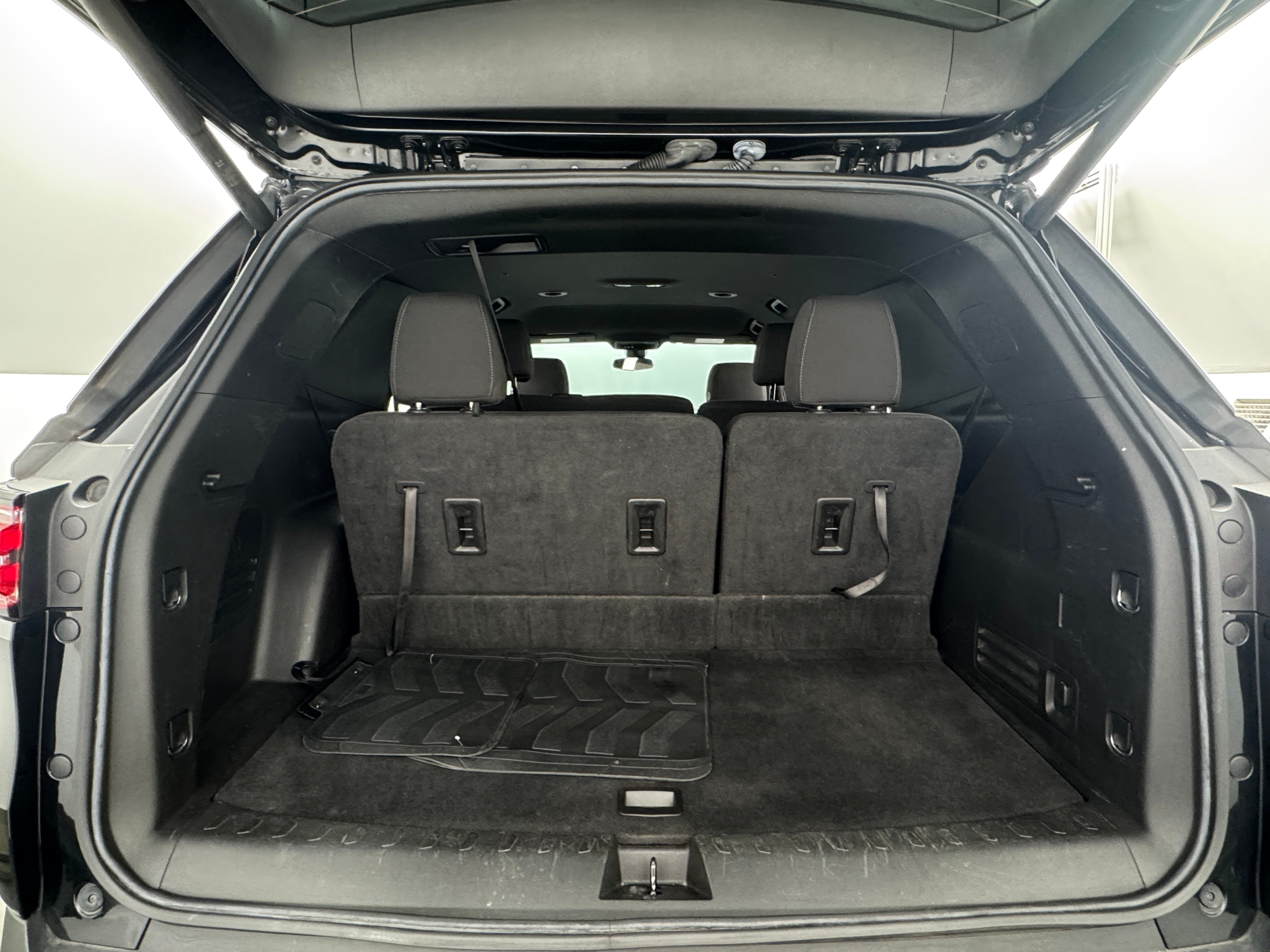 2023 Chevrolet Traverse LT 7