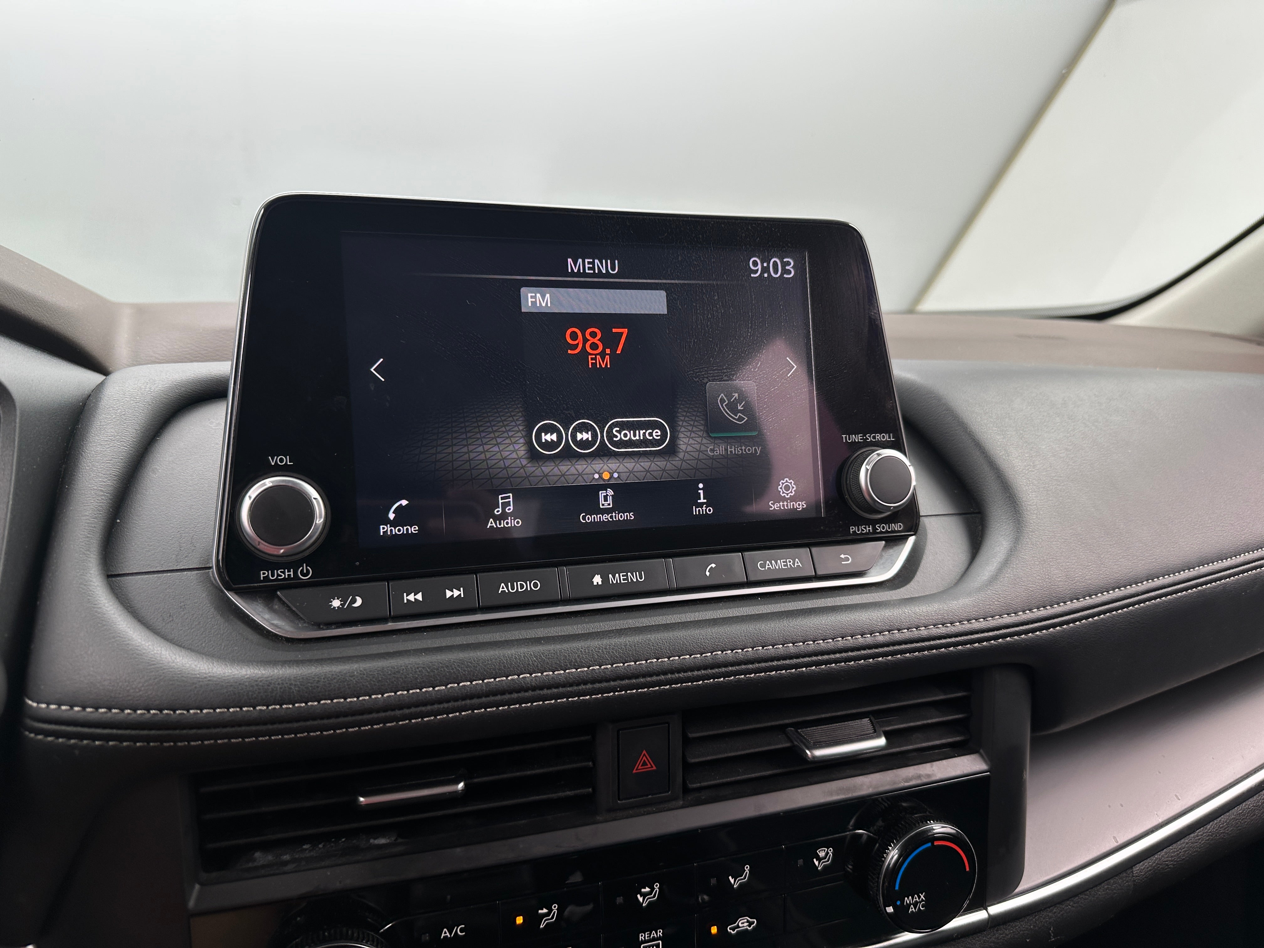 2023 Nissan Rogue S 4