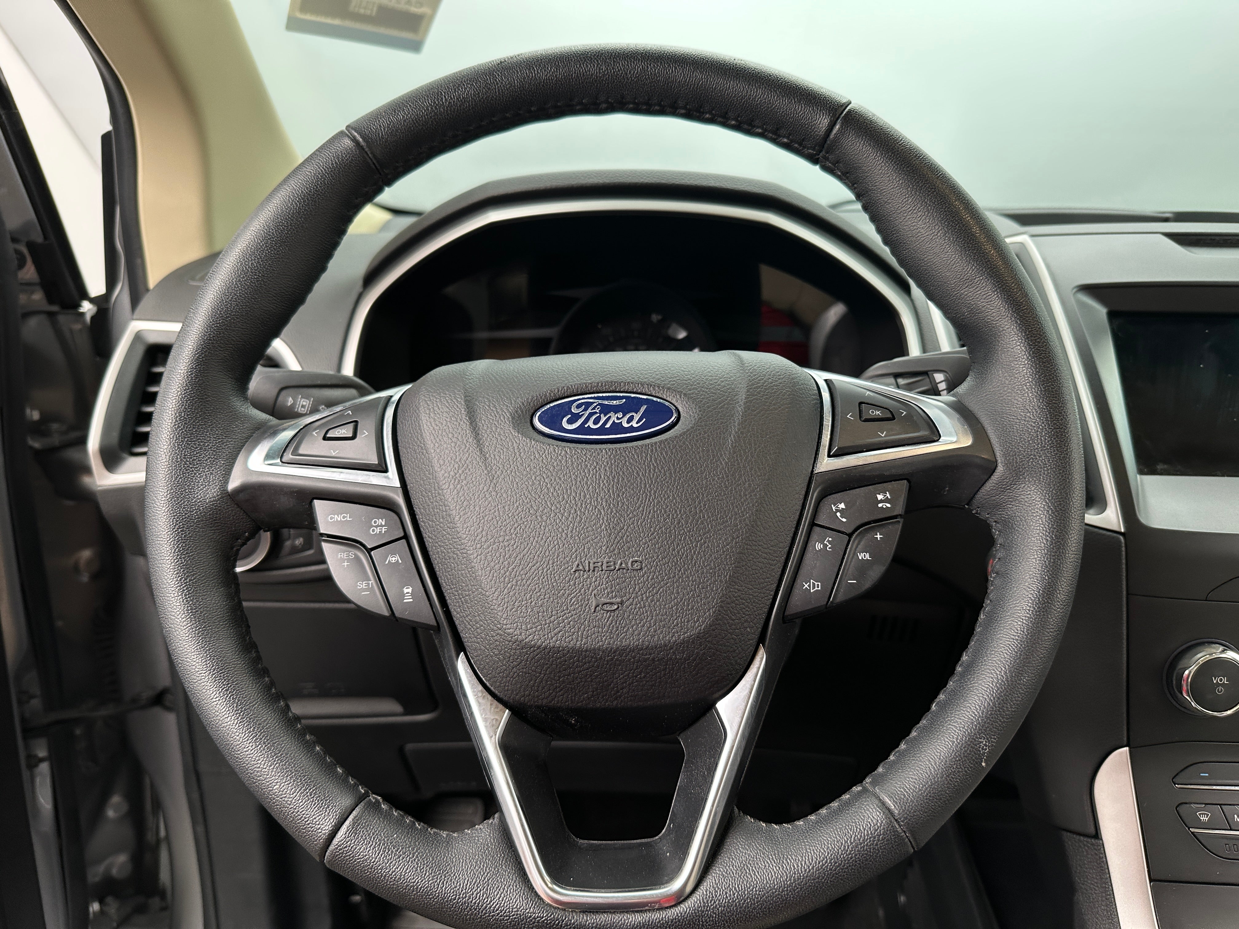 2020 Ford Edge SEL 4