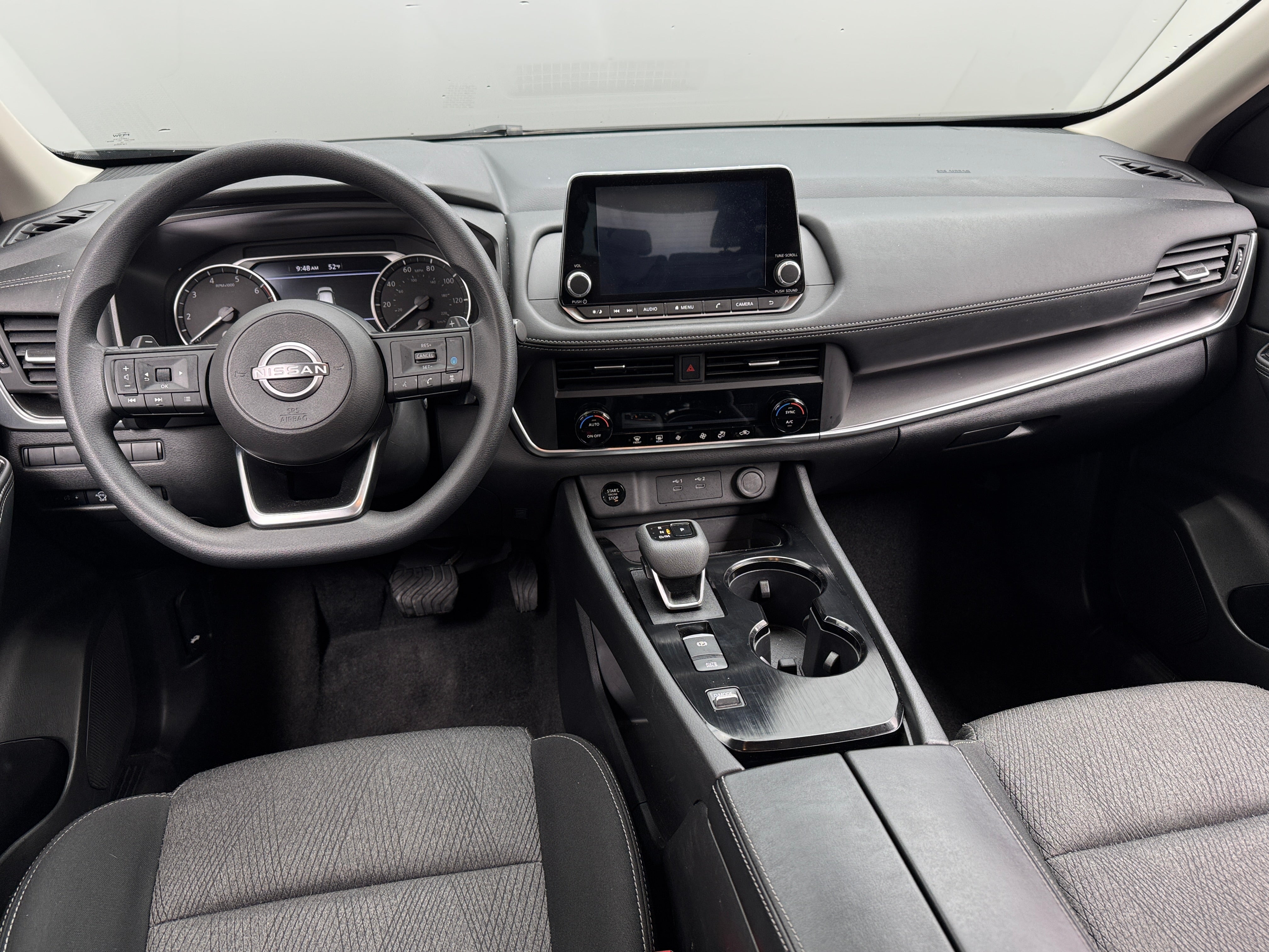2024 Nissan Rogue SV 3