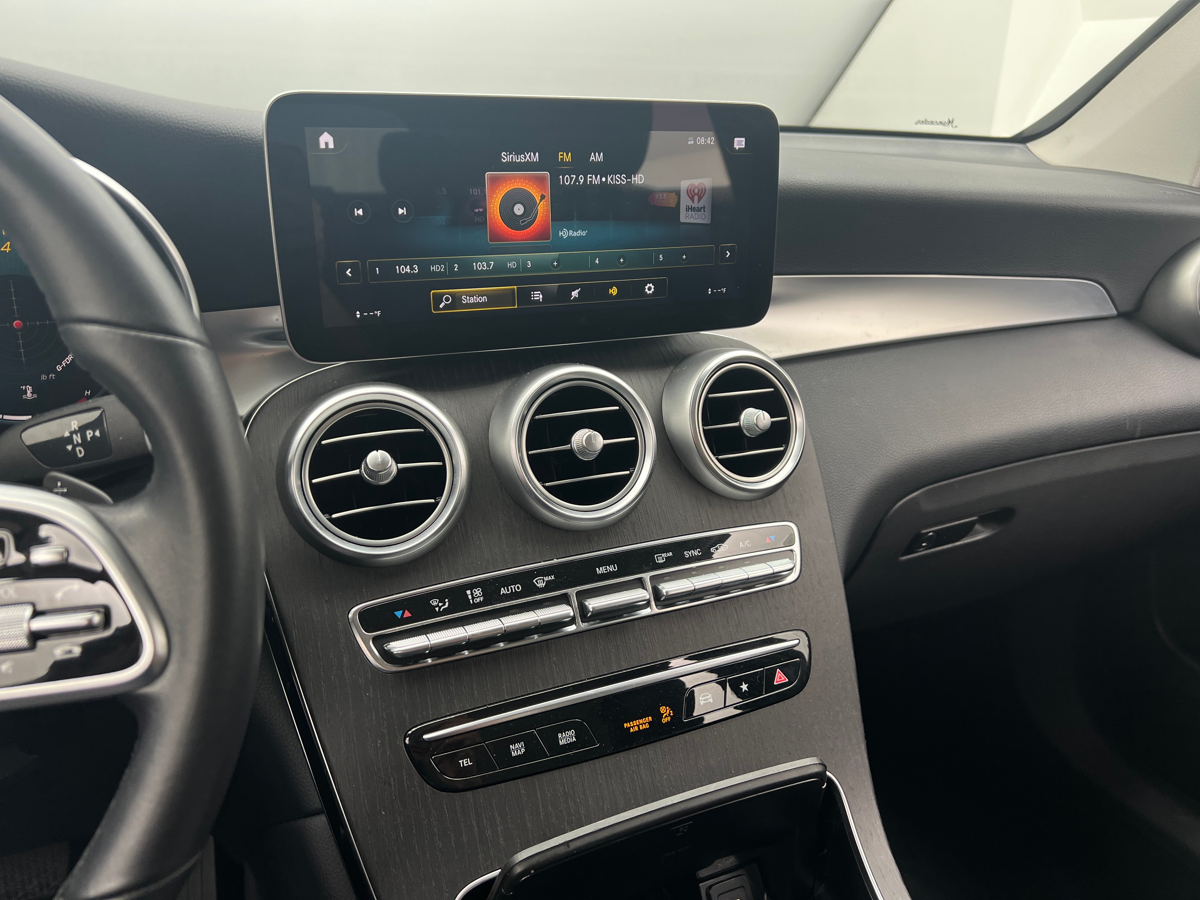 2021 Mercedes-Benz GLC 300 3