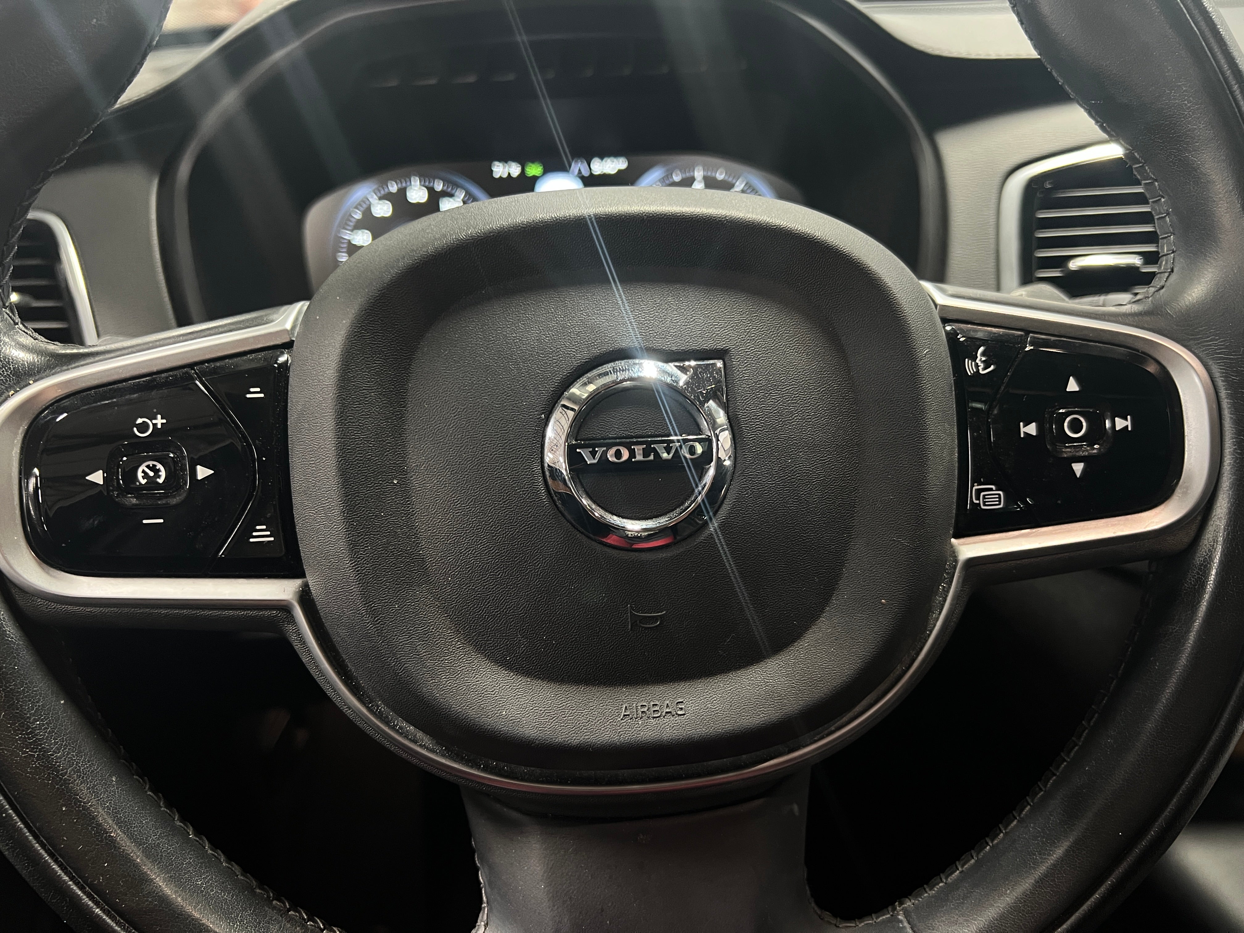 2019 Volvo XC90 T6 Inscription 4