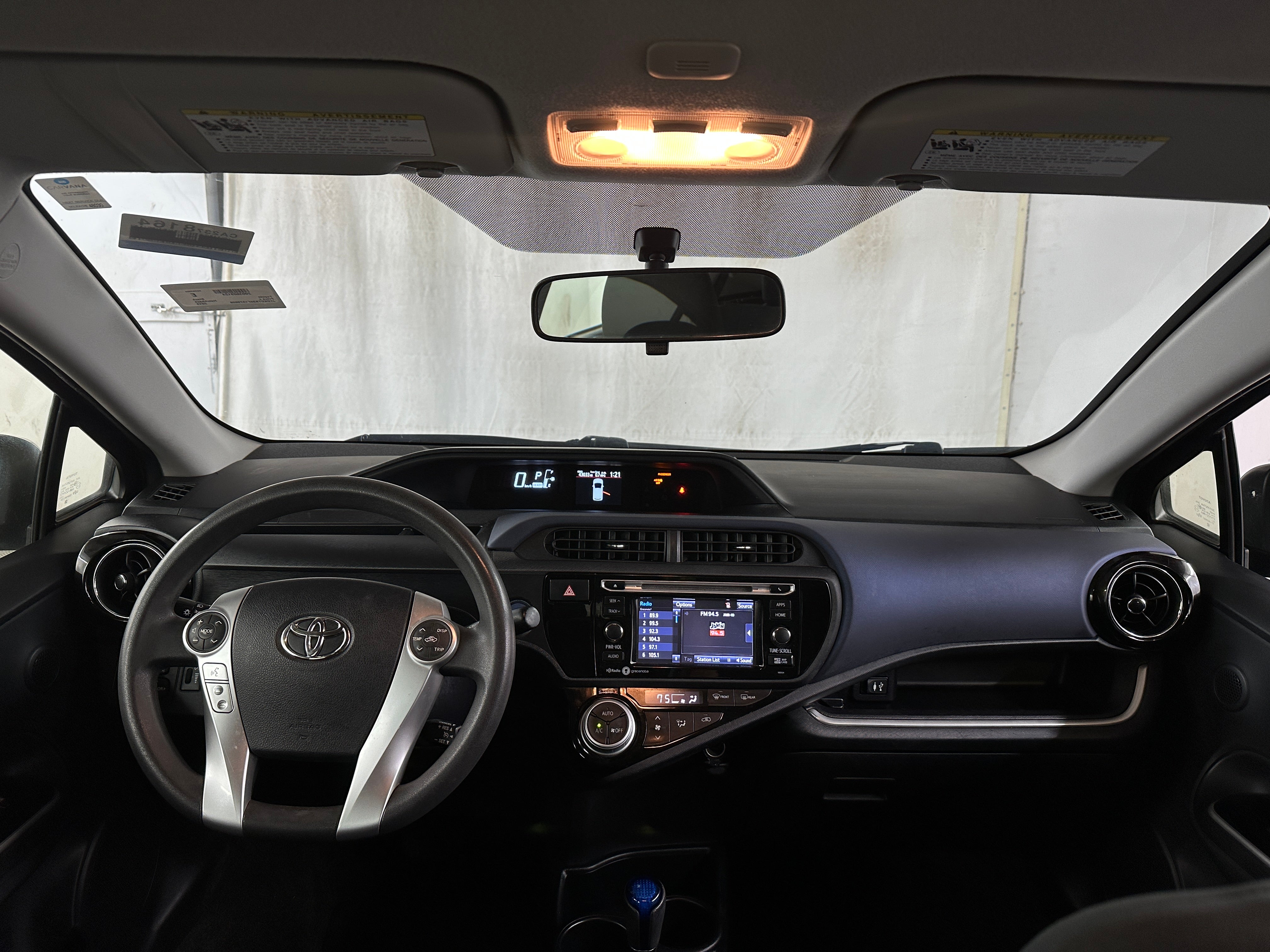 2015 Toyota Prius c Three 3