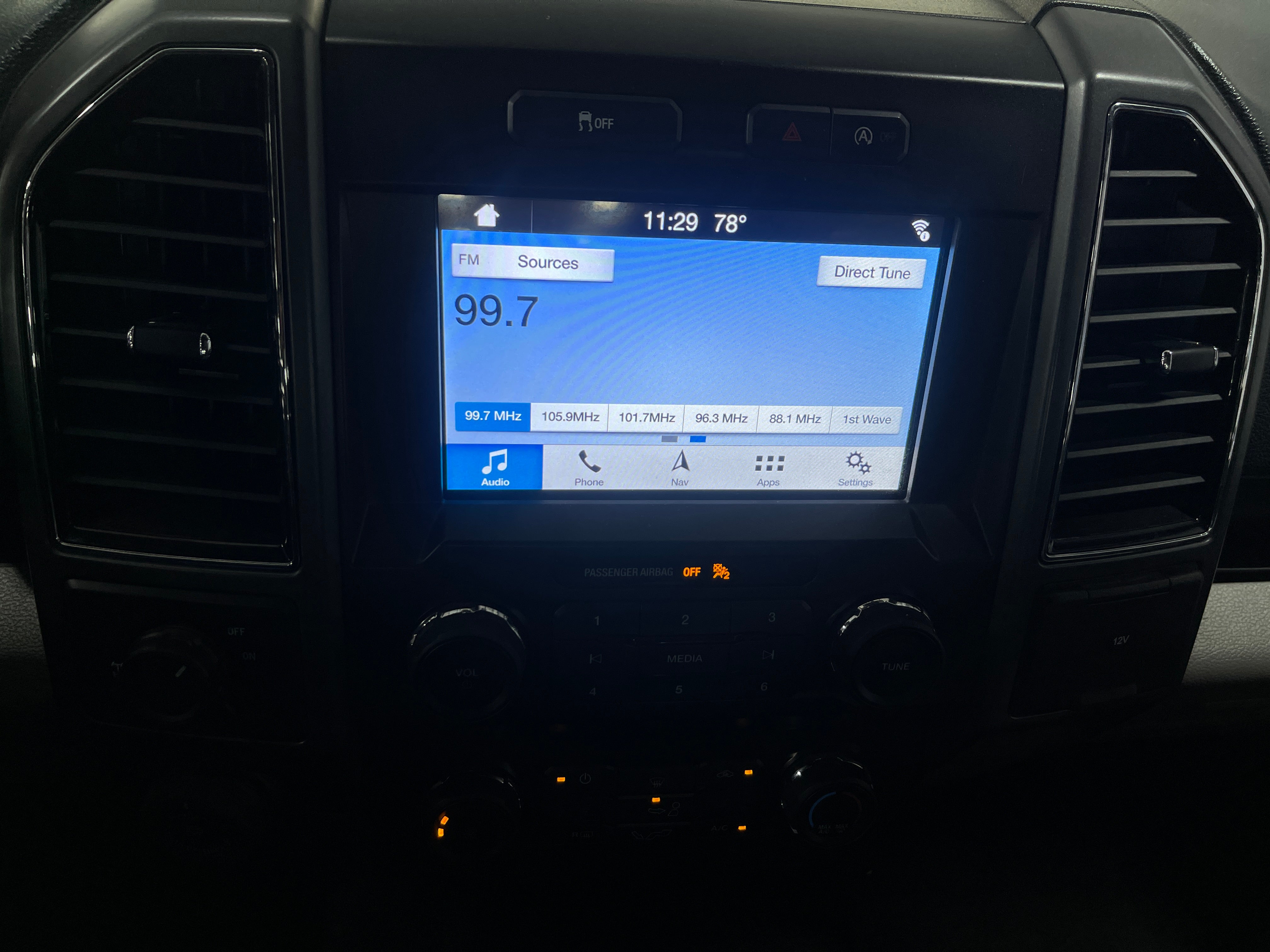 2019 Ford Econoline E-150 4