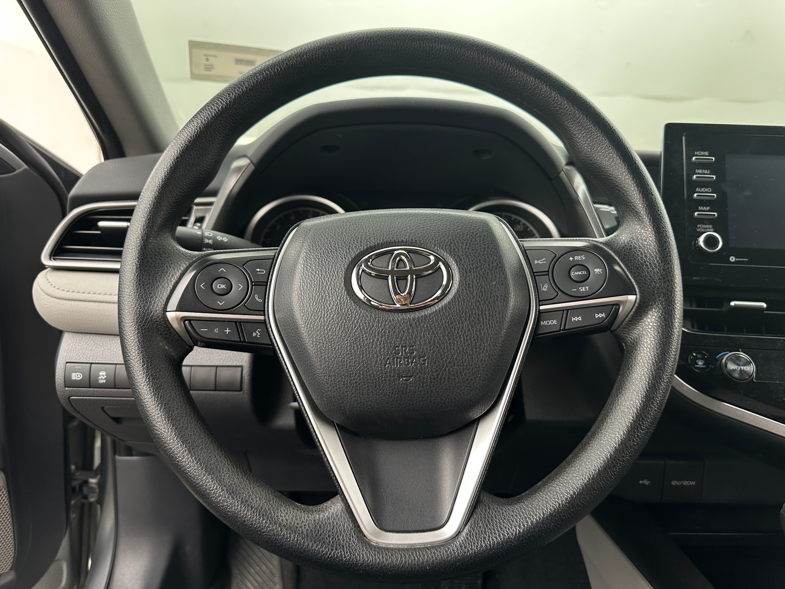 Thumbnail: 2022 Toyota Camry - 5
