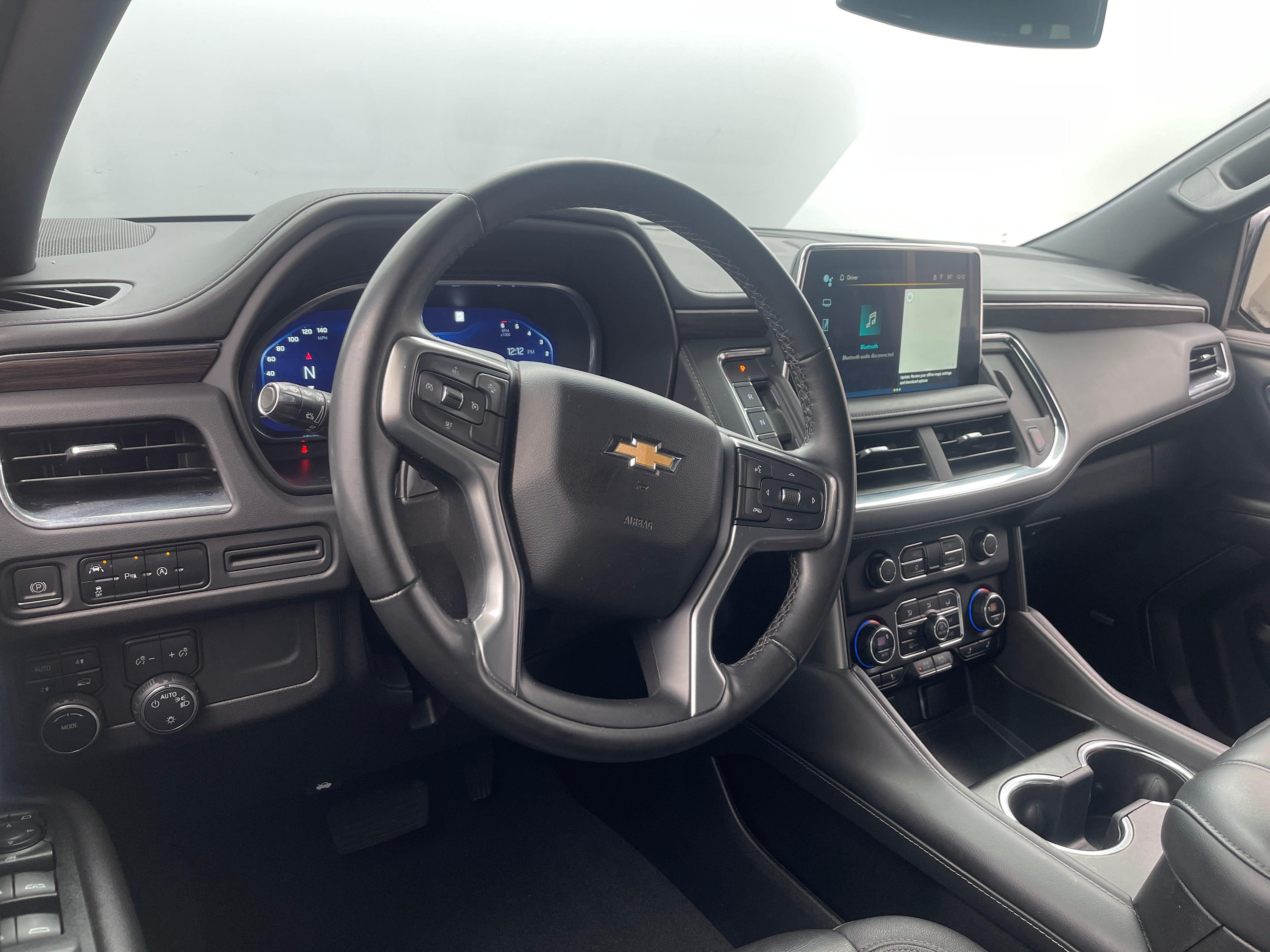 2023 Chevrolet Suburban LT 2