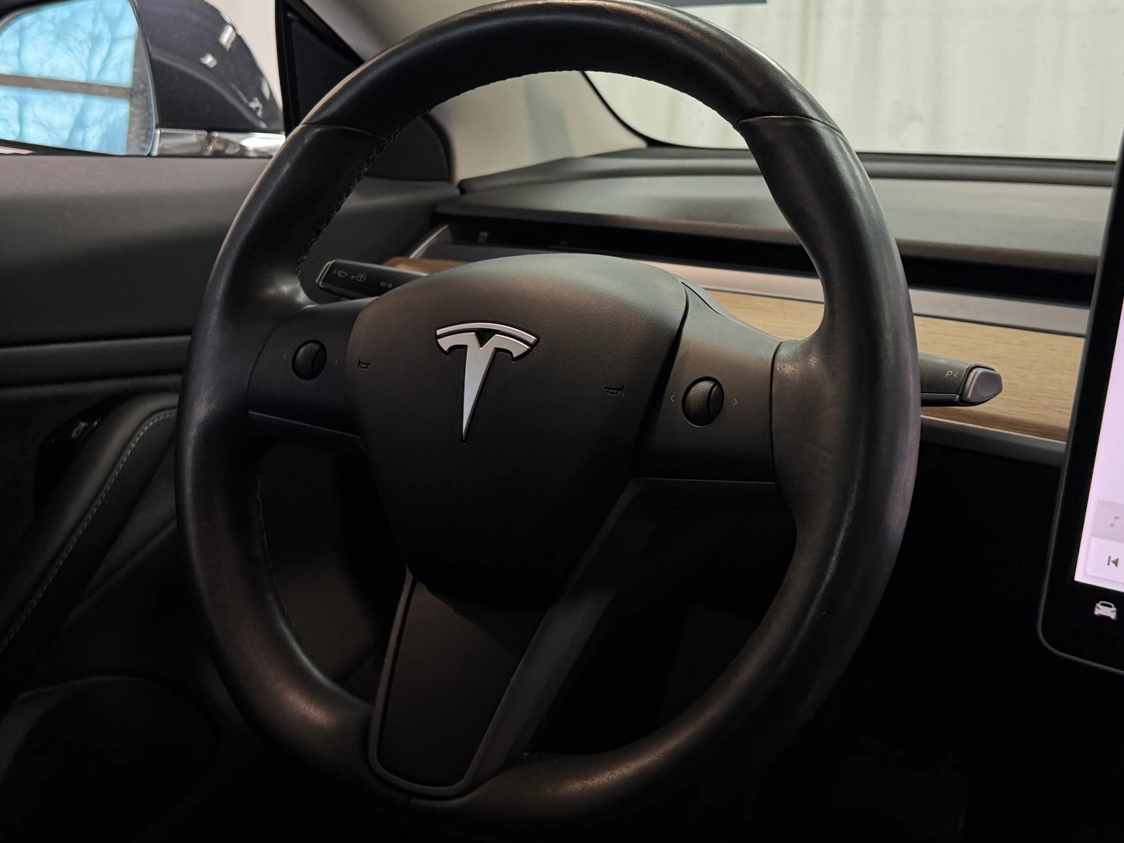 2018 Tesla Model 3 Long Range 4