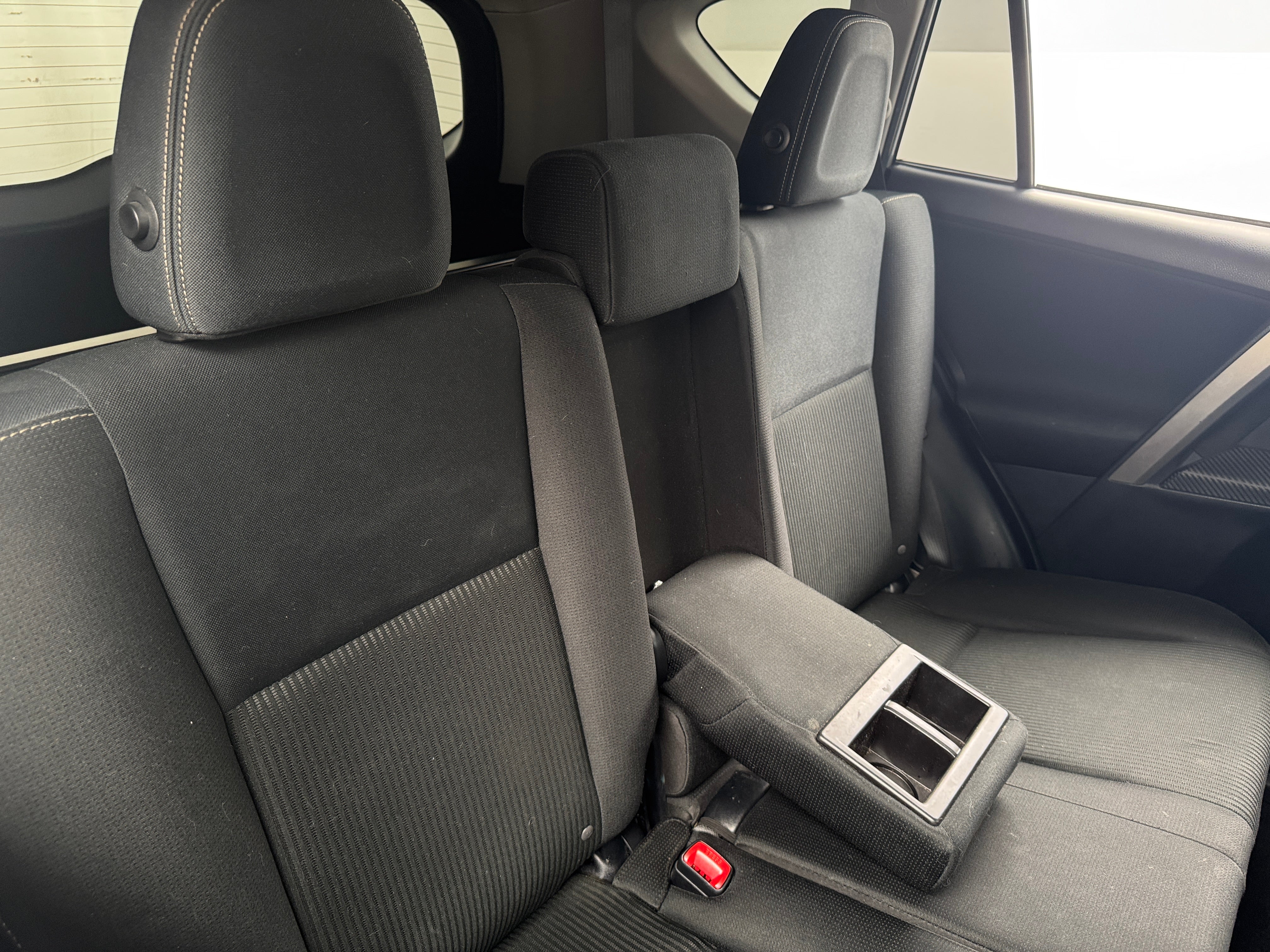 2015 Toyota RAV4 XLE 6